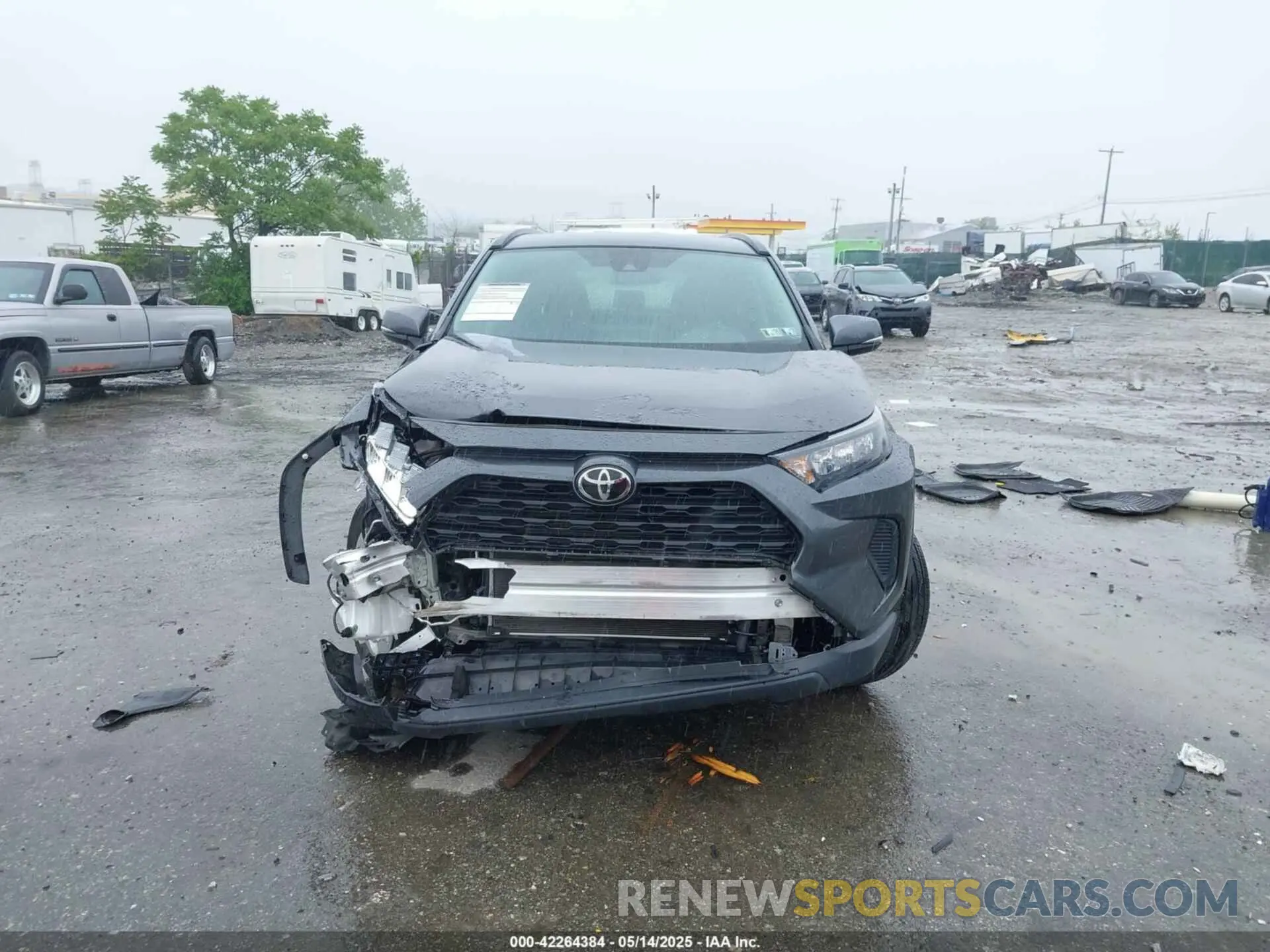 13 Photograph of a damaged car 2T3G1RFV7MC184178 TOYOTA RAV4 2021