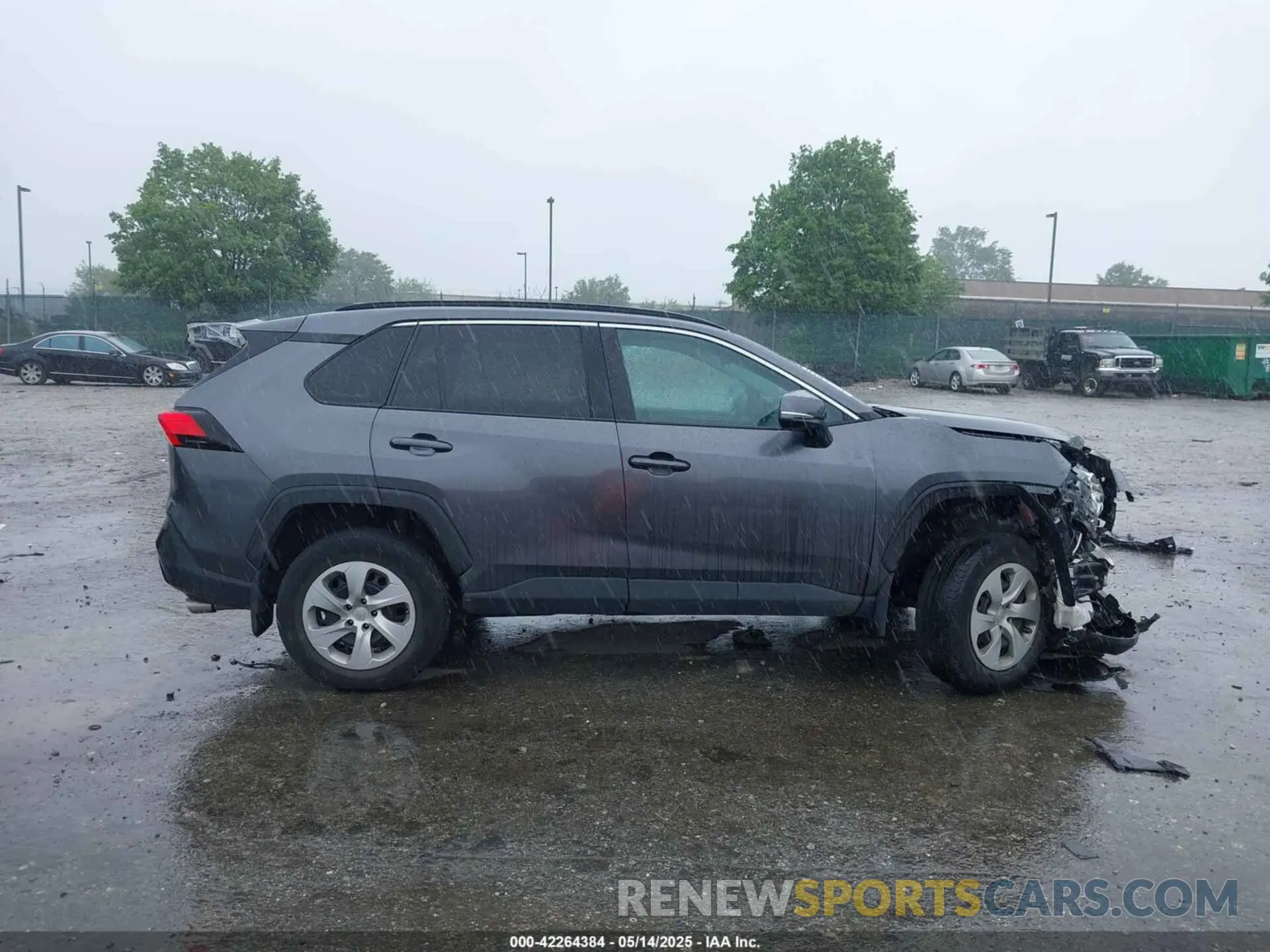 14 Photograph of a damaged car 2T3G1RFV7MC184178 TOYOTA RAV4 2021