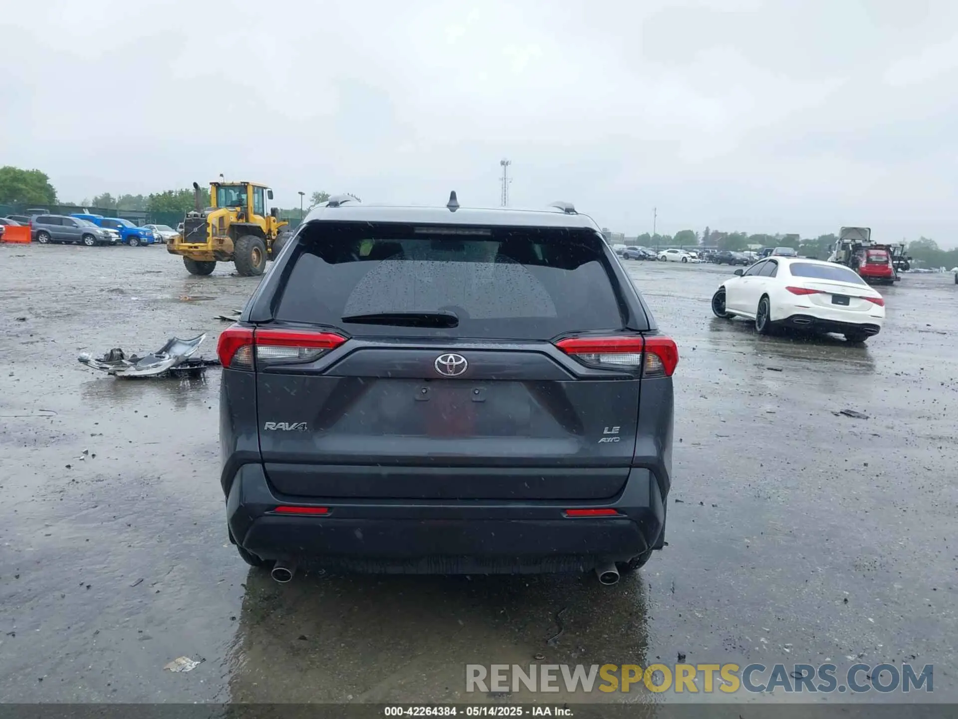 17 Photograph of a damaged car 2T3G1RFV7MC184178 TOYOTA RAV4 2021