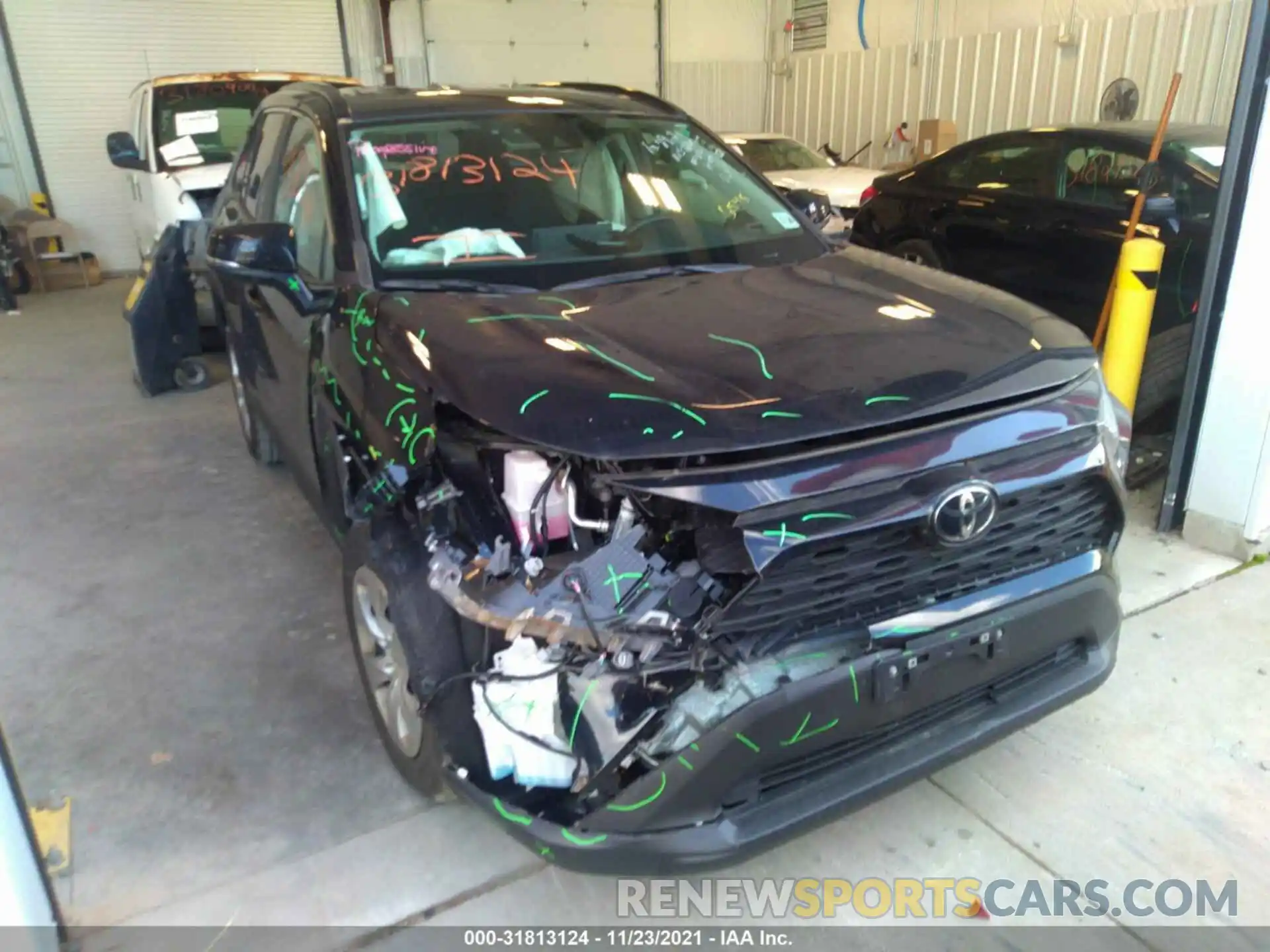 1 Photograph of a damaged car 2T3G1RFV7MC186545 TOYOTA RAV4 2021