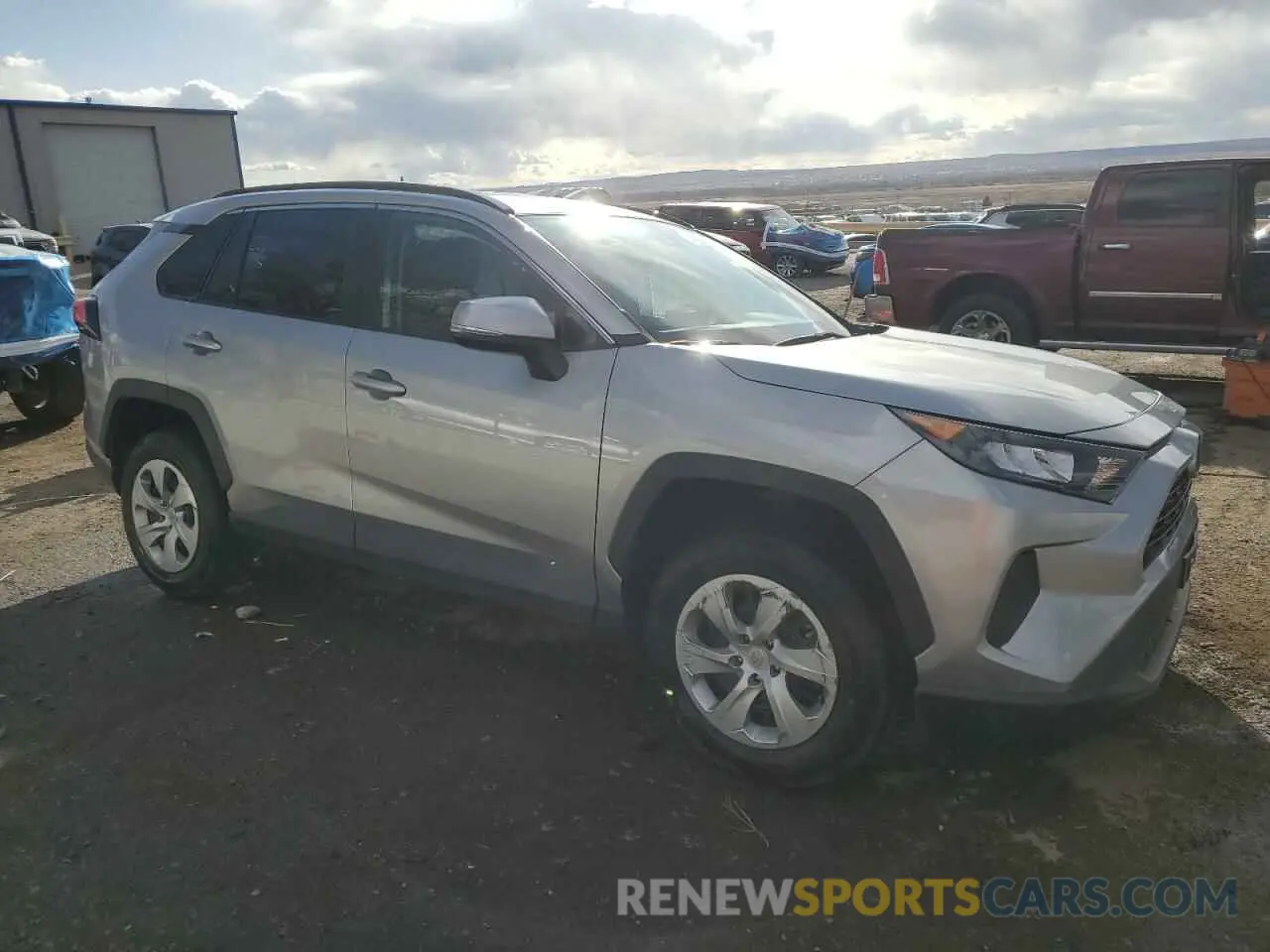 4 Photograph of a damaged car 2T3G1RFV7MC233203 TOYOTA RAV4 2021