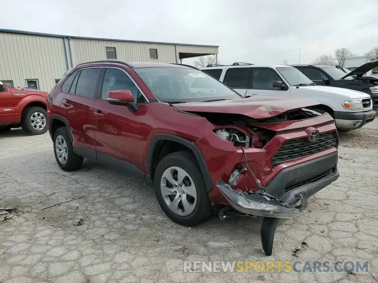 4 Photograph of a damaged car 2T3G1RFV7MW240764 TOYOTA RAV4 2021