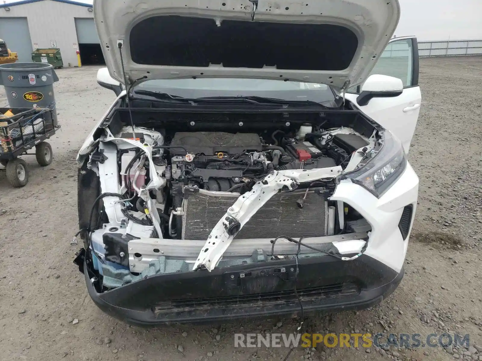 7 Photograph of a damaged car 2T3G1RFV8MC151965 TOYOTA RAV4 2021