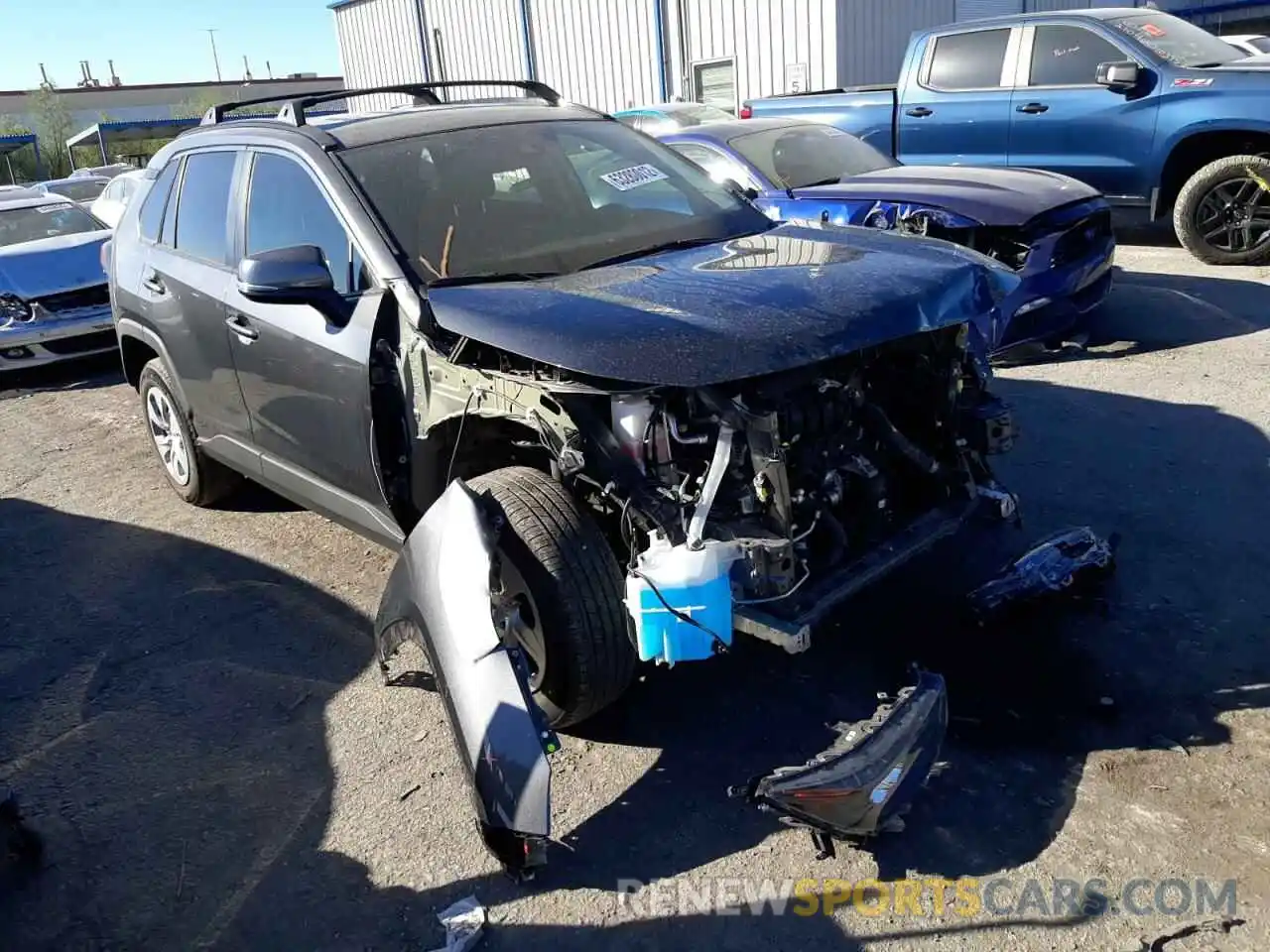 1 Photograph of a damaged car 2T3G1RFV8MC172315 TOYOTA RAV4 2021