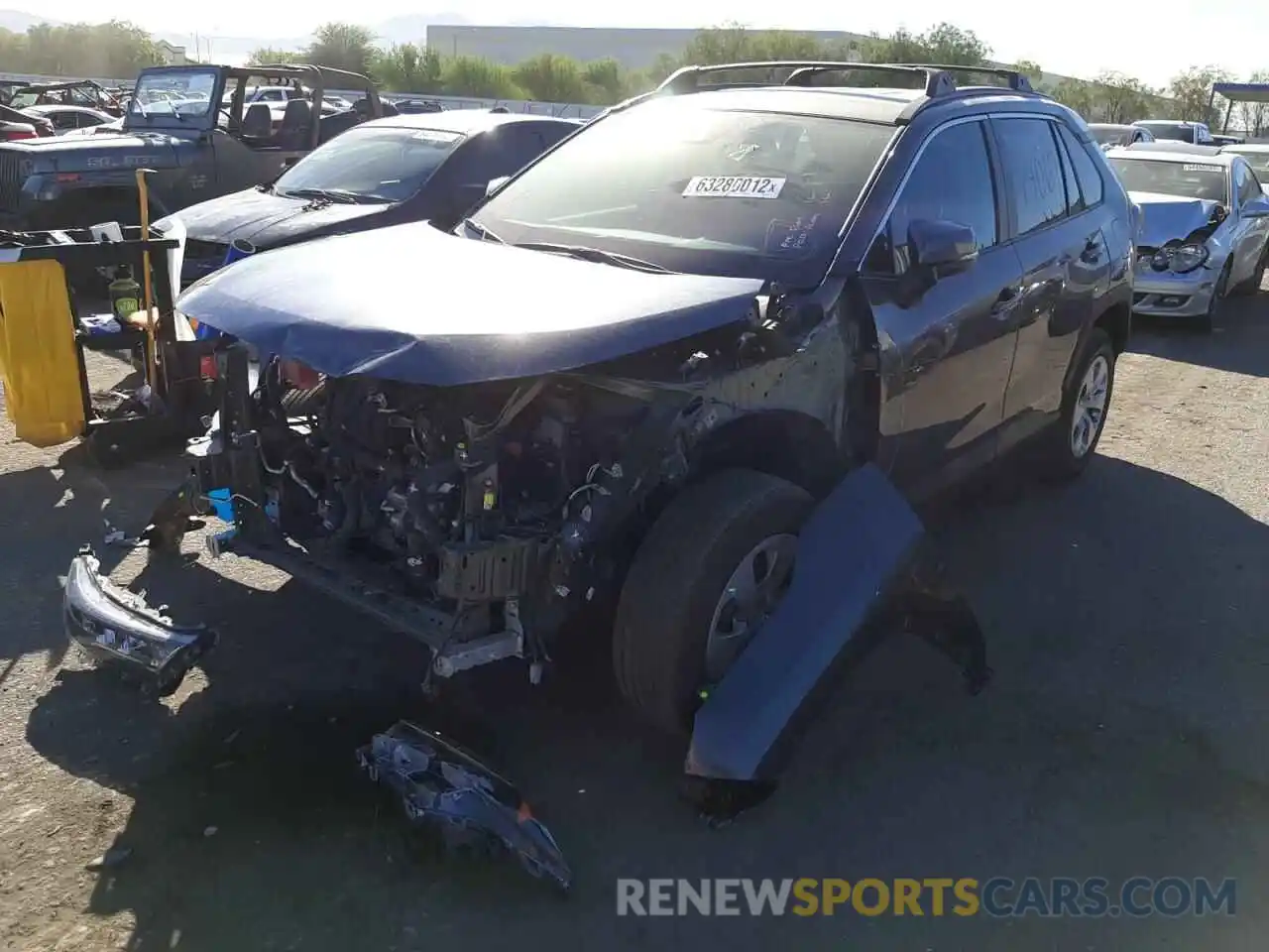 2 Photograph of a damaged car 2T3G1RFV8MC172315 TOYOTA RAV4 2021