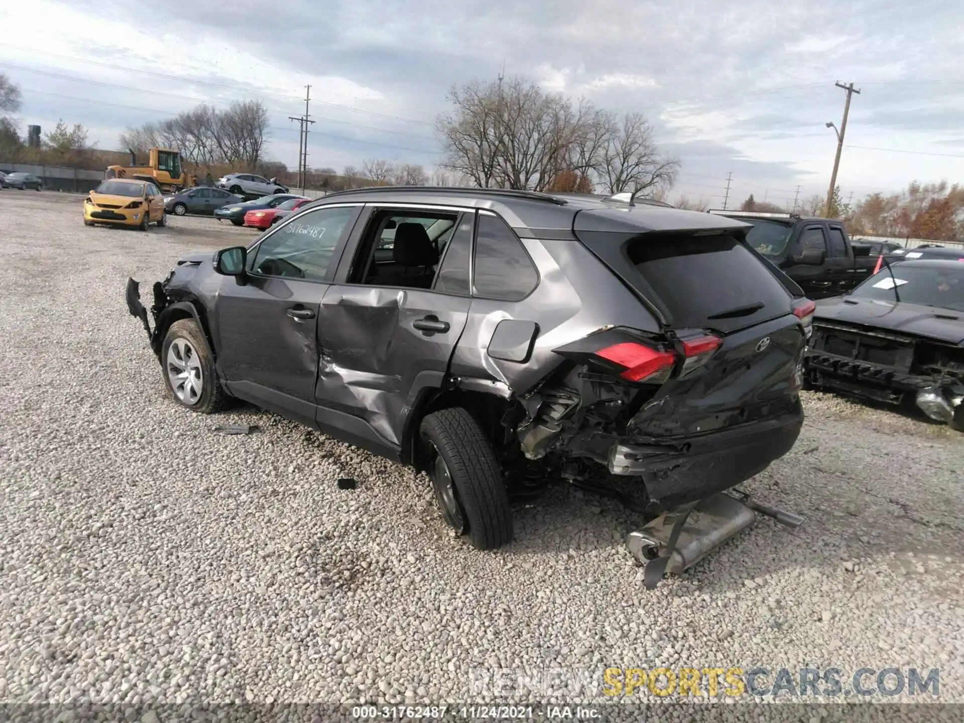 3 Photograph of a damaged car 2T3G1RFV8MC219486 TOYOTA RAV4 2021