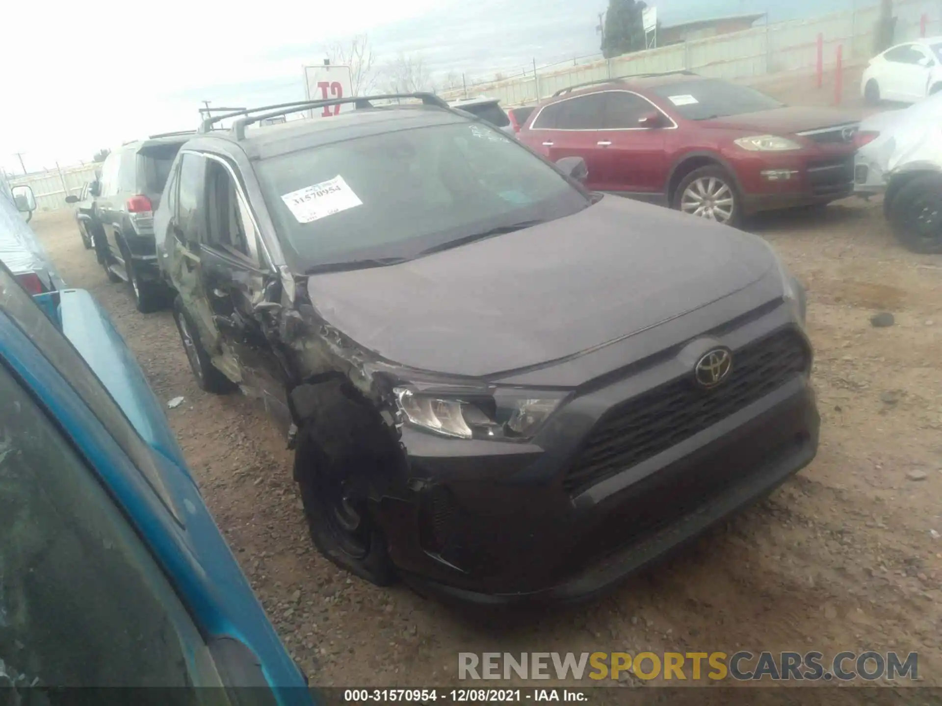 1 Photograph of a damaged car 2T3G1RFV8MC223425 TOYOTA RAV4 2021