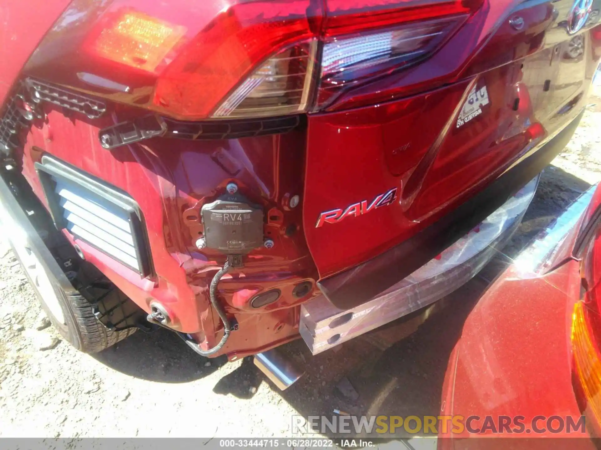 6 Photograph of a damaged car 2T3G1RFV8MW178789 TOYOTA RAV4 2021