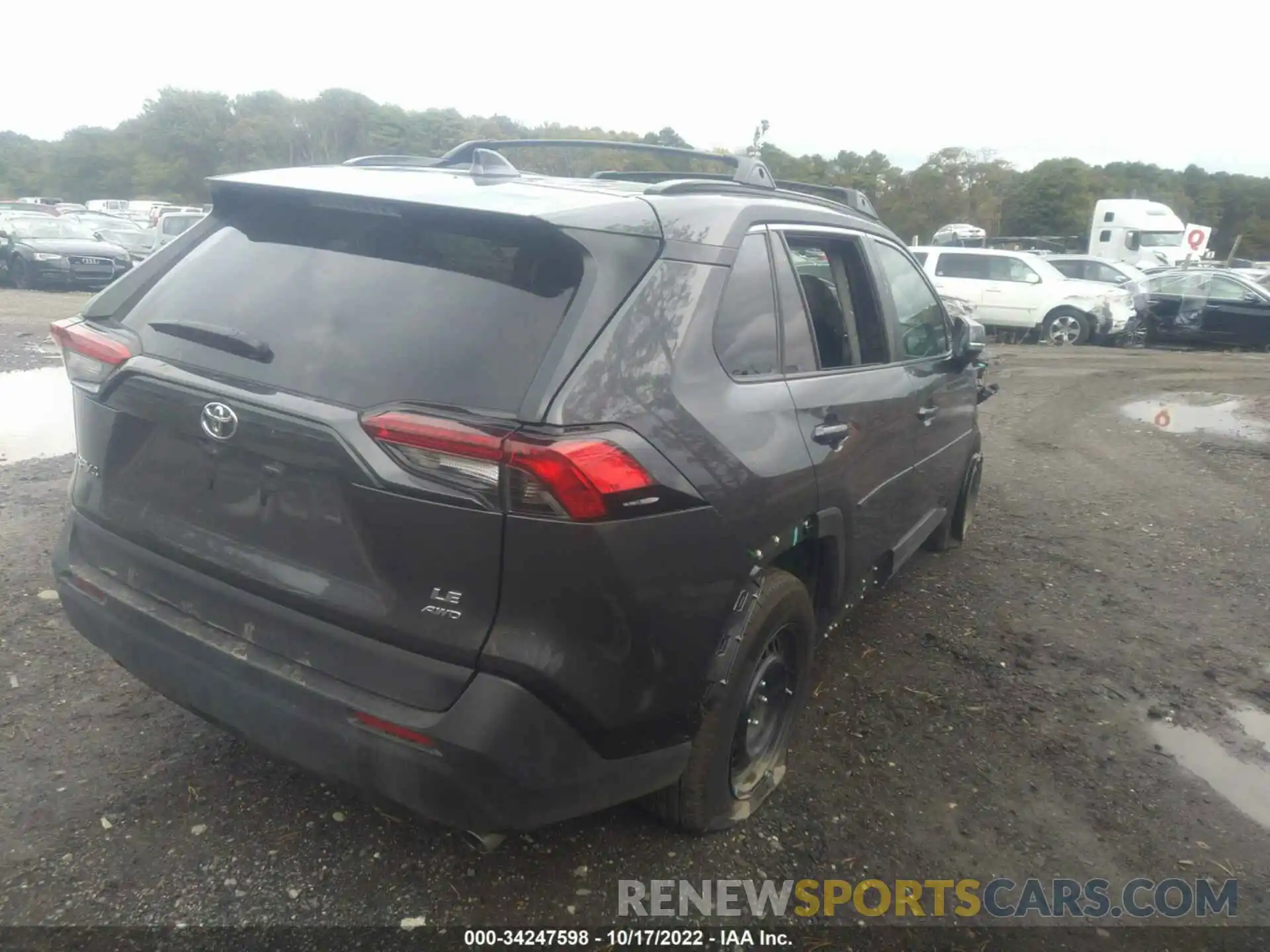 4 Photograph of a damaged car 2T3G1RFV9MC233087 TOYOTA RAV4 2021