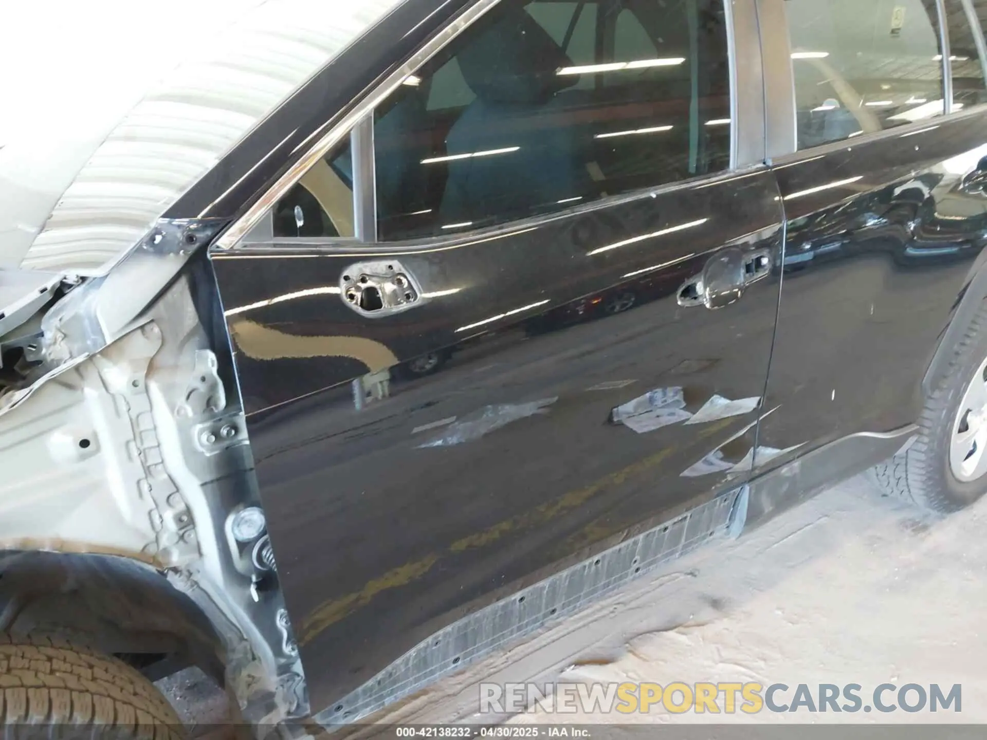 22 Photograph of a damaged car 2T3G1RFV9MC250665 TOYOTA RAV4 2021
