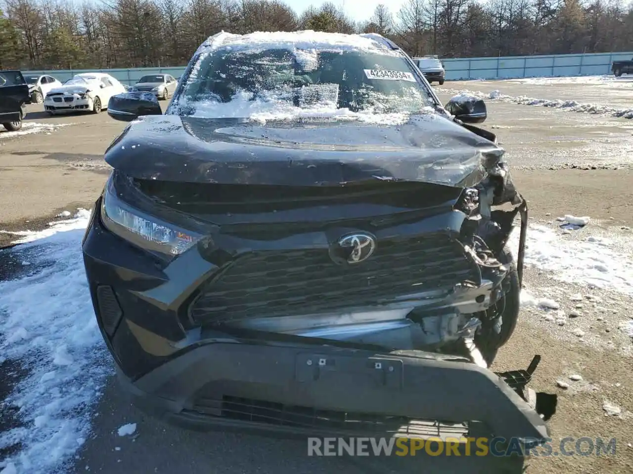 5 Photograph of a damaged car 2T3G1RFV9MW146496 TOYOTA RAV4 2021