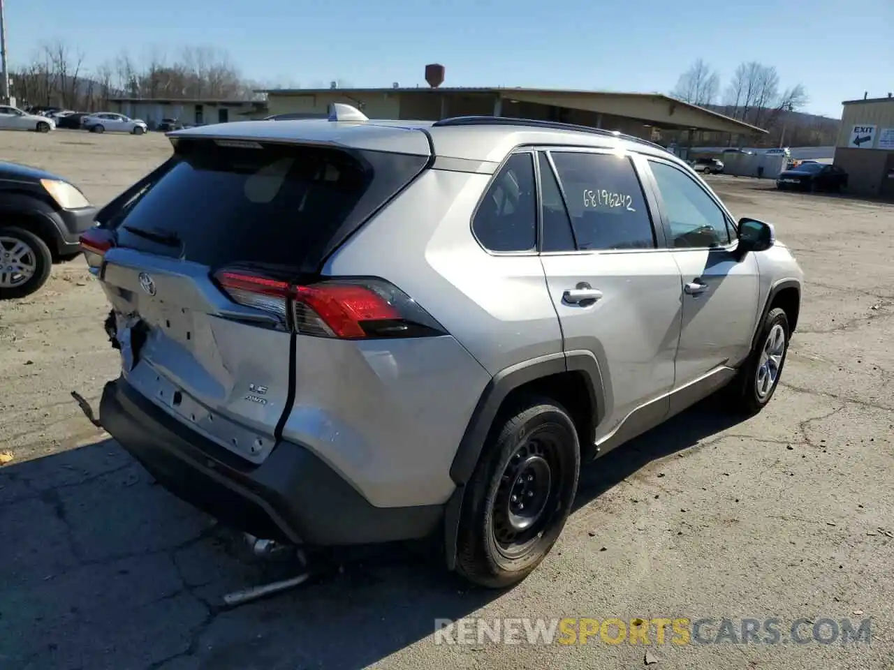 3 Photograph of a damaged car 2T3G1RFV9MW150032 TOYOTA RAV4 2021