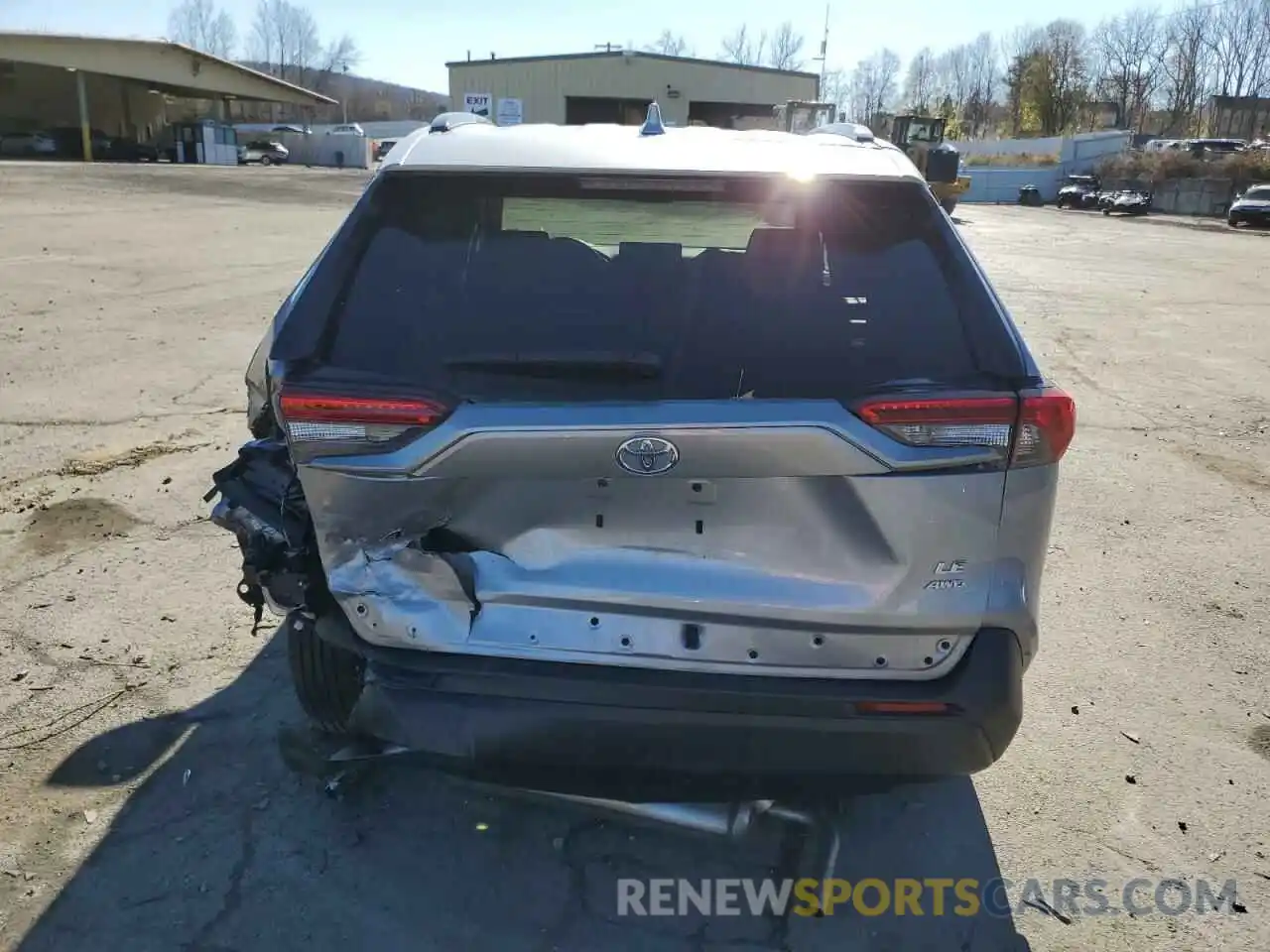 6 Photograph of a damaged car 2T3G1RFV9MW150032 TOYOTA RAV4 2021