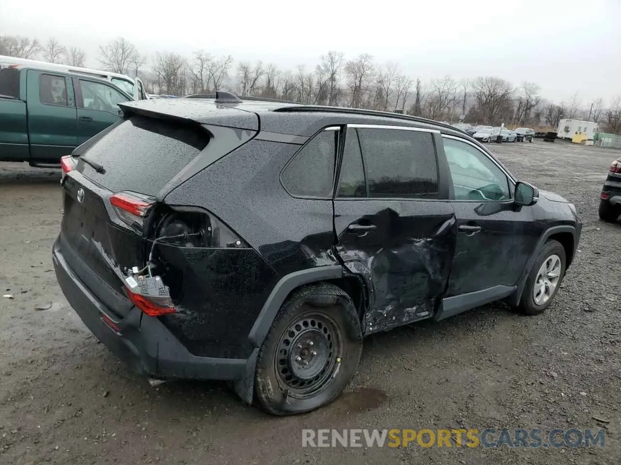 3 Photograph of a damaged car 2T3G1RFV9MW168305 TOYOTA RAV4 2021