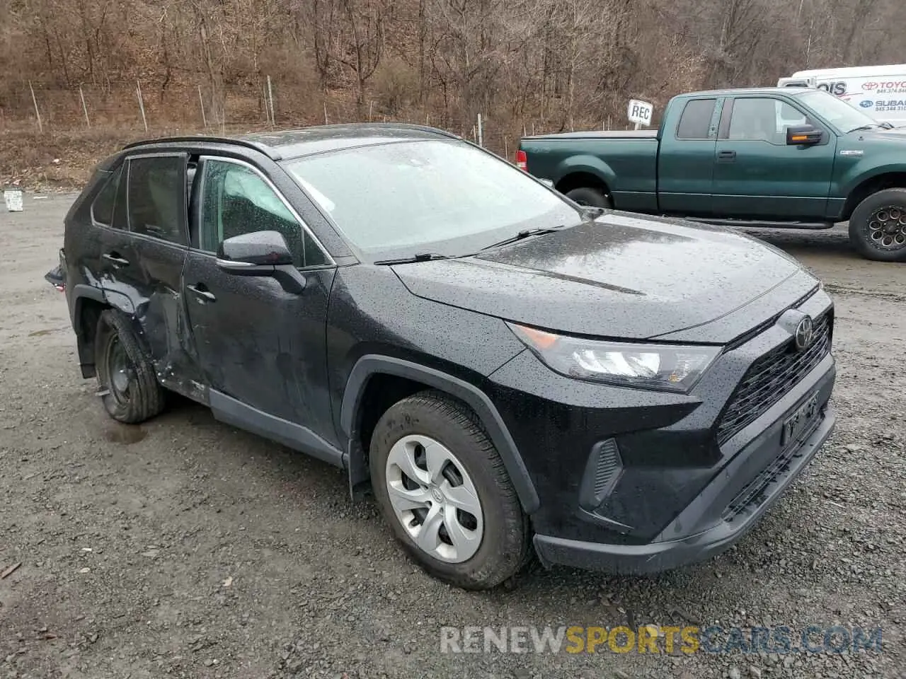 4 Photograph of a damaged car 2T3G1RFV9MW168305 TOYOTA RAV4 2021