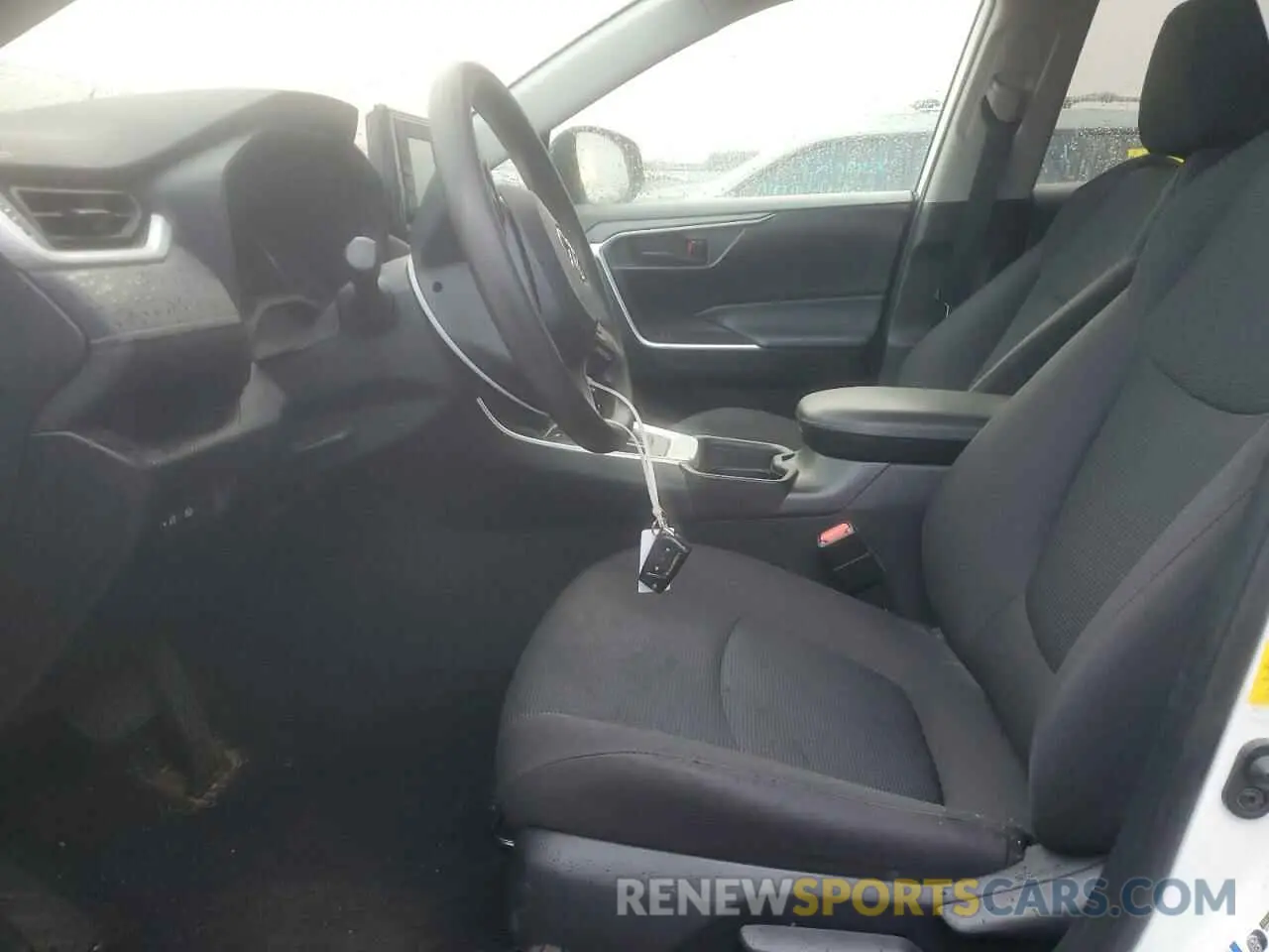 7 Photograph of a damaged car 2T3G1RFVXMC159064 TOYOTA RAV4 2021