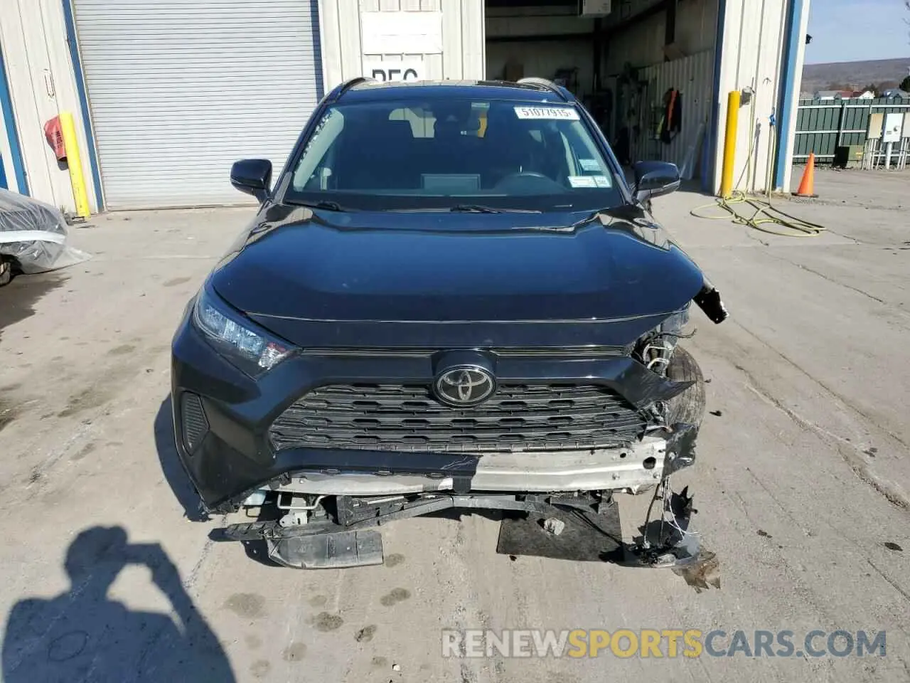 5 Photograph of a damaged car 2T3G1RFVXMC159467 TOYOTA RAV4 2021