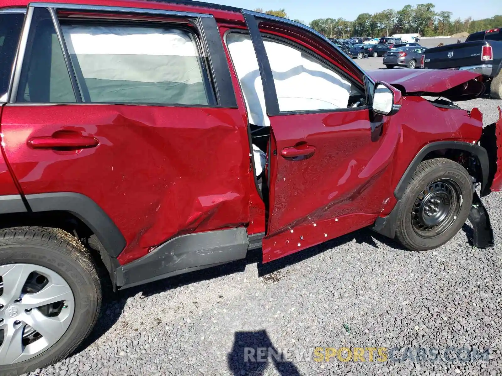 9 Photograph of a damaged car 2T3G1RFVXMW219682 TOYOTA RAV4 2021