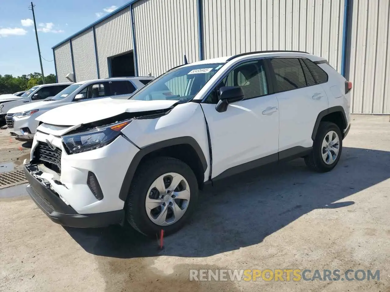 1 Photograph of a damaged car 2T3H1RFV0MC094939 TOYOTA RAV4 2021