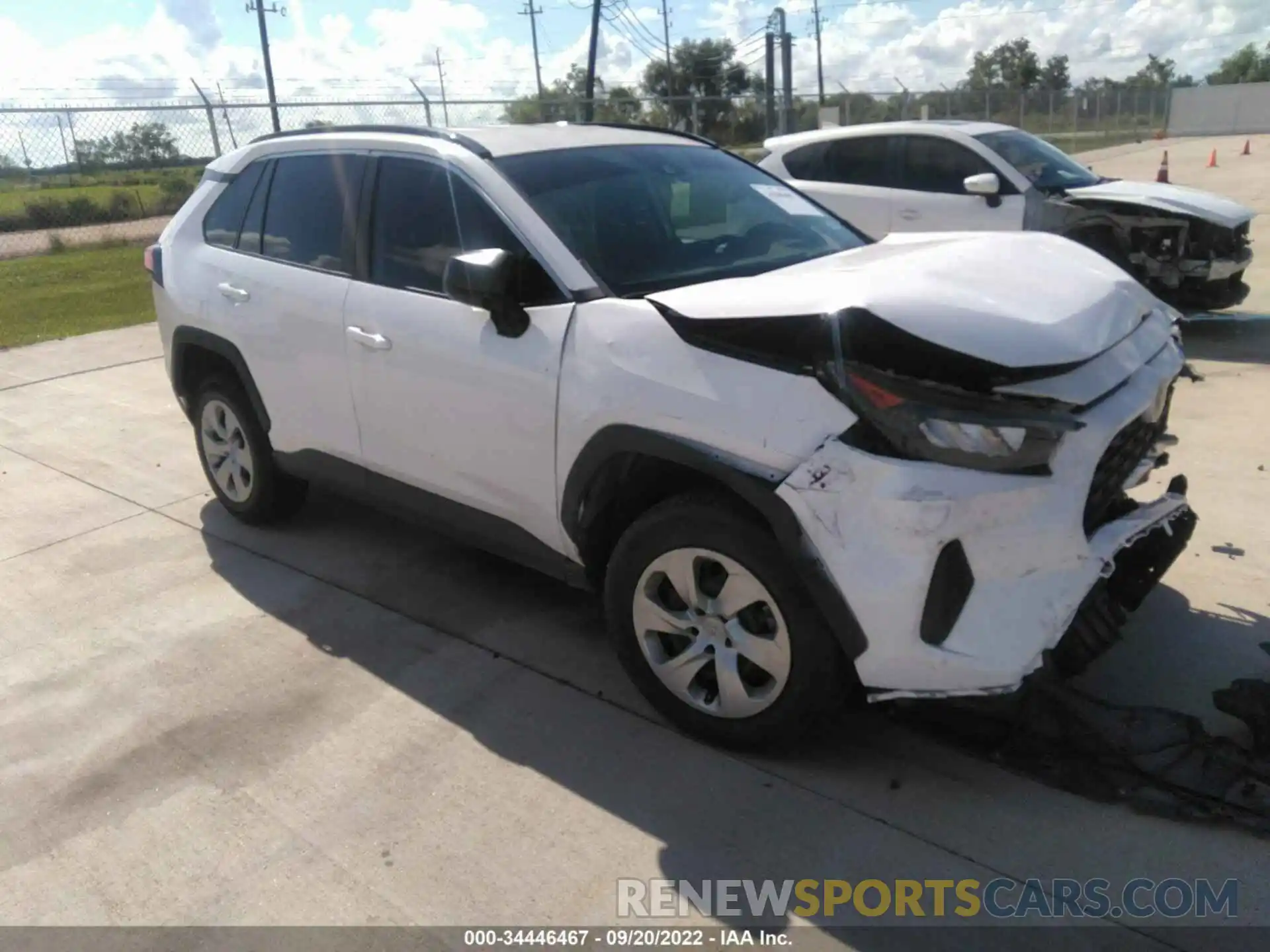 1 Photograph of a damaged car 2T3H1RFV0MC099395 TOYOTA RAV4 2021