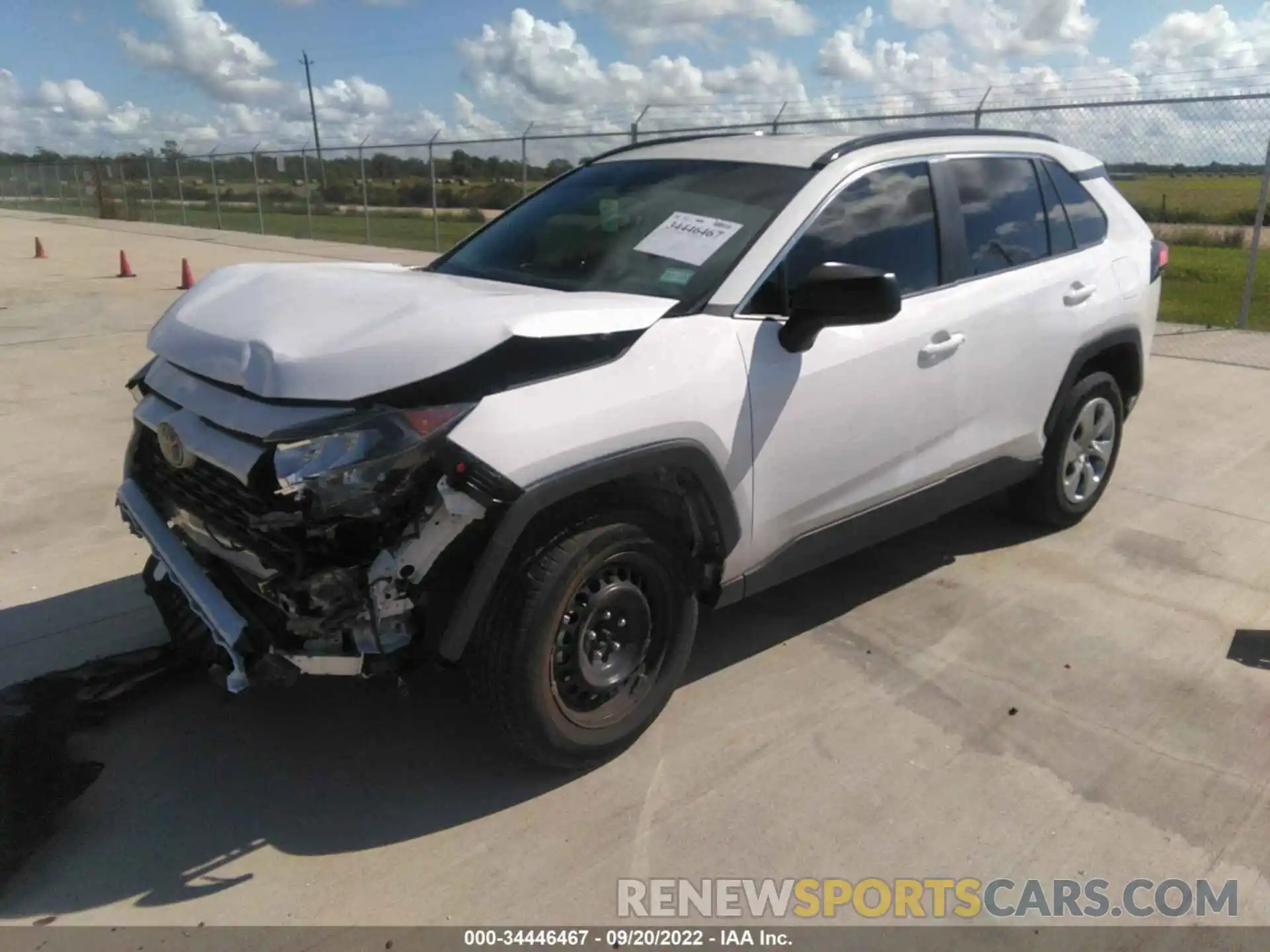 2 Photograph of a damaged car 2T3H1RFV0MC099395 TOYOTA RAV4 2021