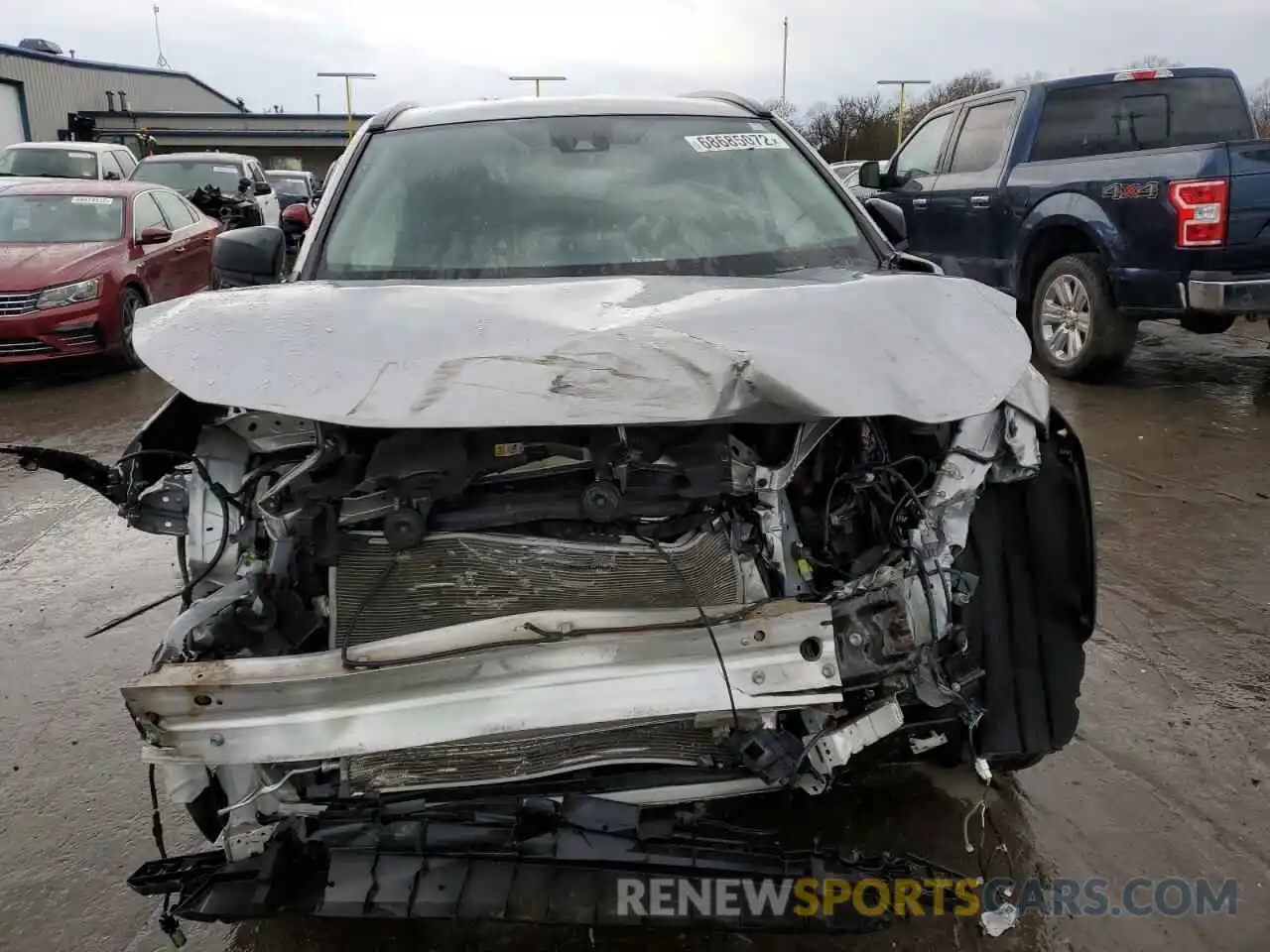 5 Photograph of a damaged car 2T3H1RFV0MC105311 TOYOTA RAV4 2021