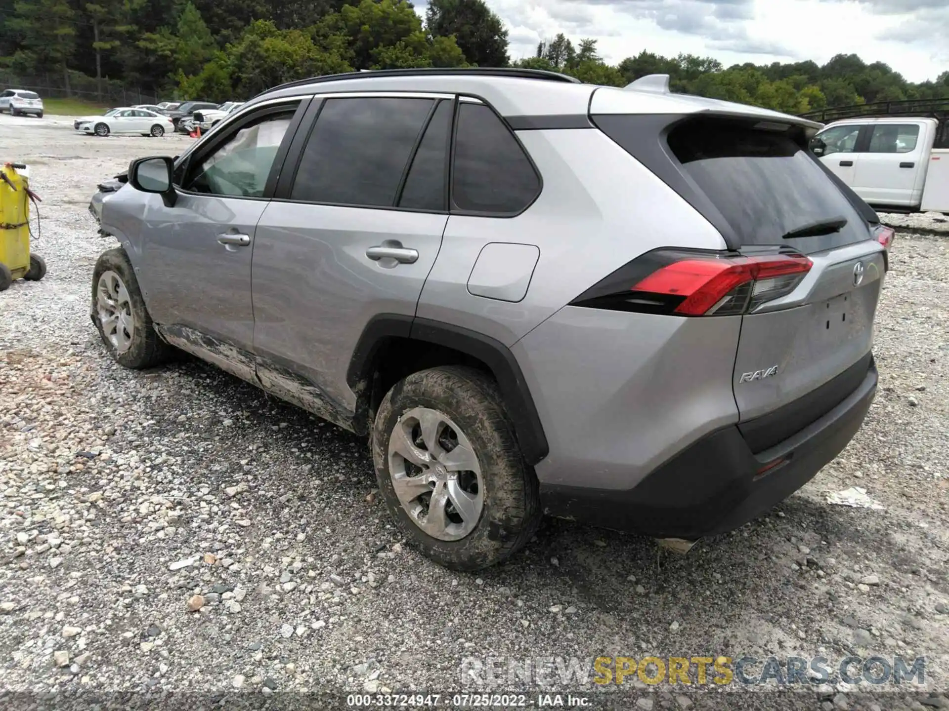 3 Photograph of a damaged car 2T3H1RFV0MC108550 TOYOTA RAV4 2021