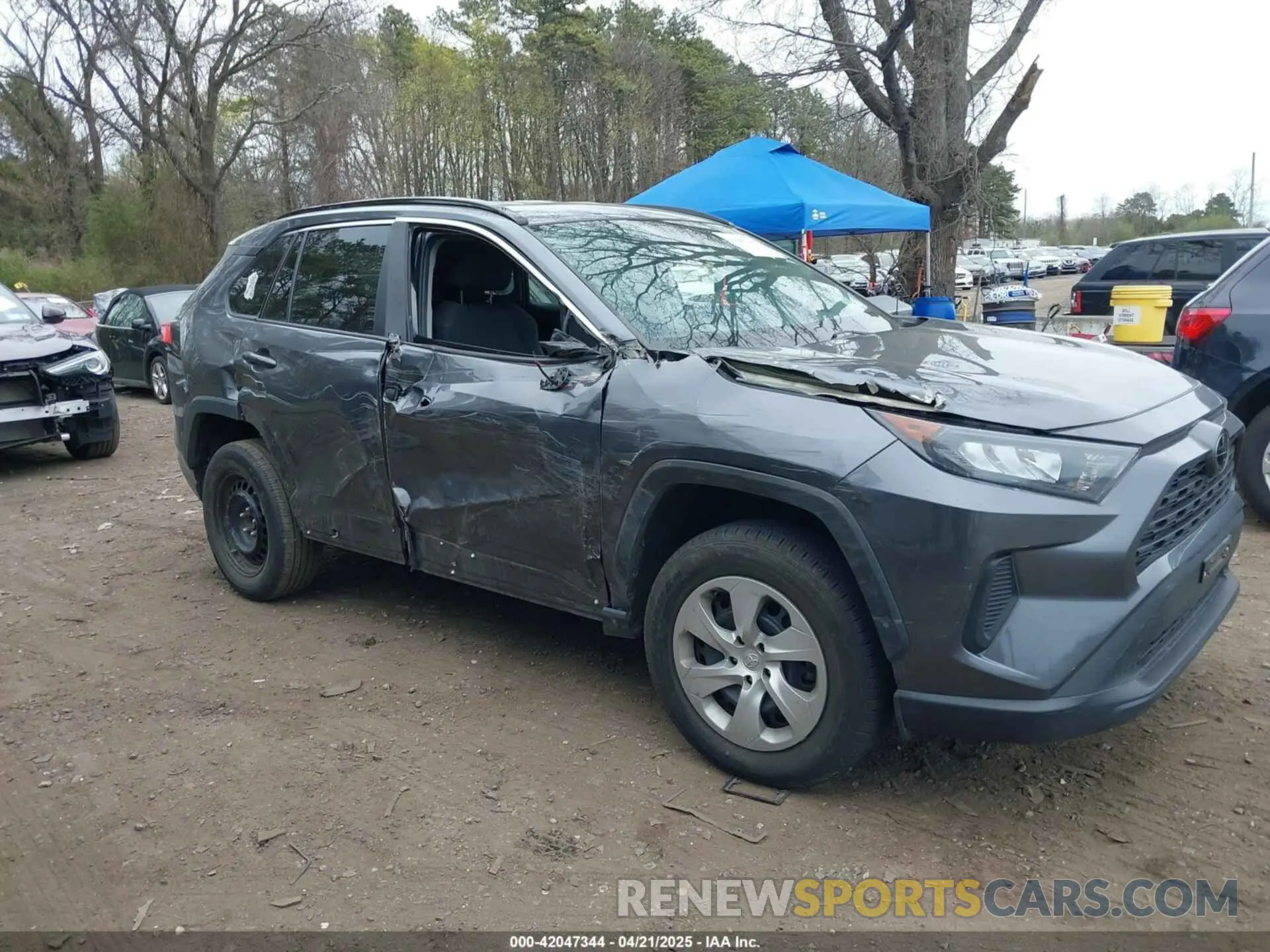 13 Photograph of a damaged car 2T3H1RFV0MC113733 TOYOTA RAV4 2021