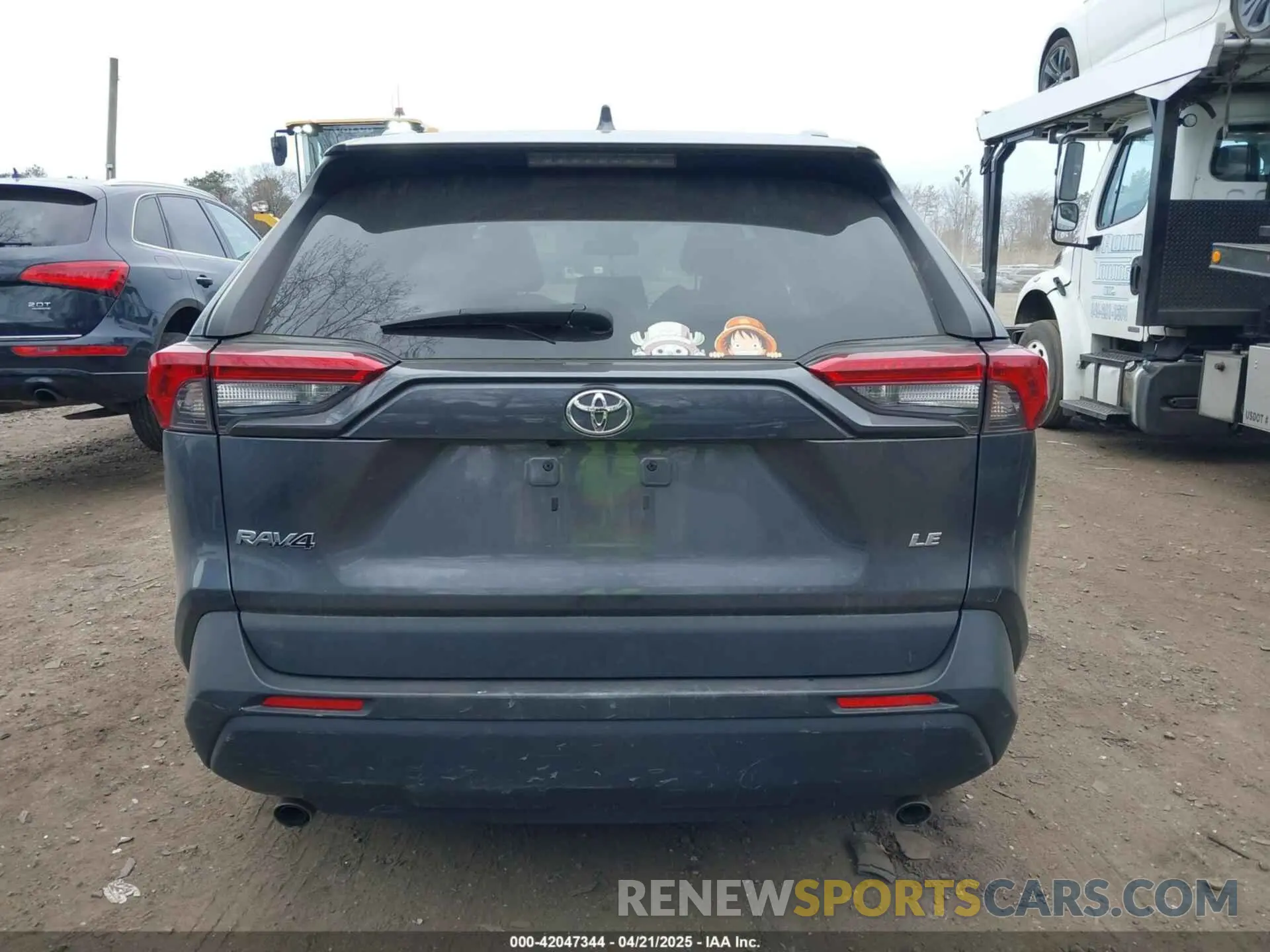 16 Photograph of a damaged car 2T3H1RFV0MC113733 TOYOTA RAV4 2021