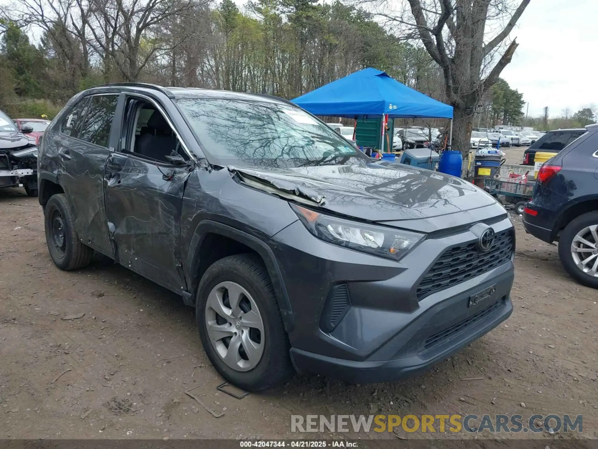 6 Photograph of a damaged car 2T3H1RFV0MC113733 TOYOTA RAV4 2021