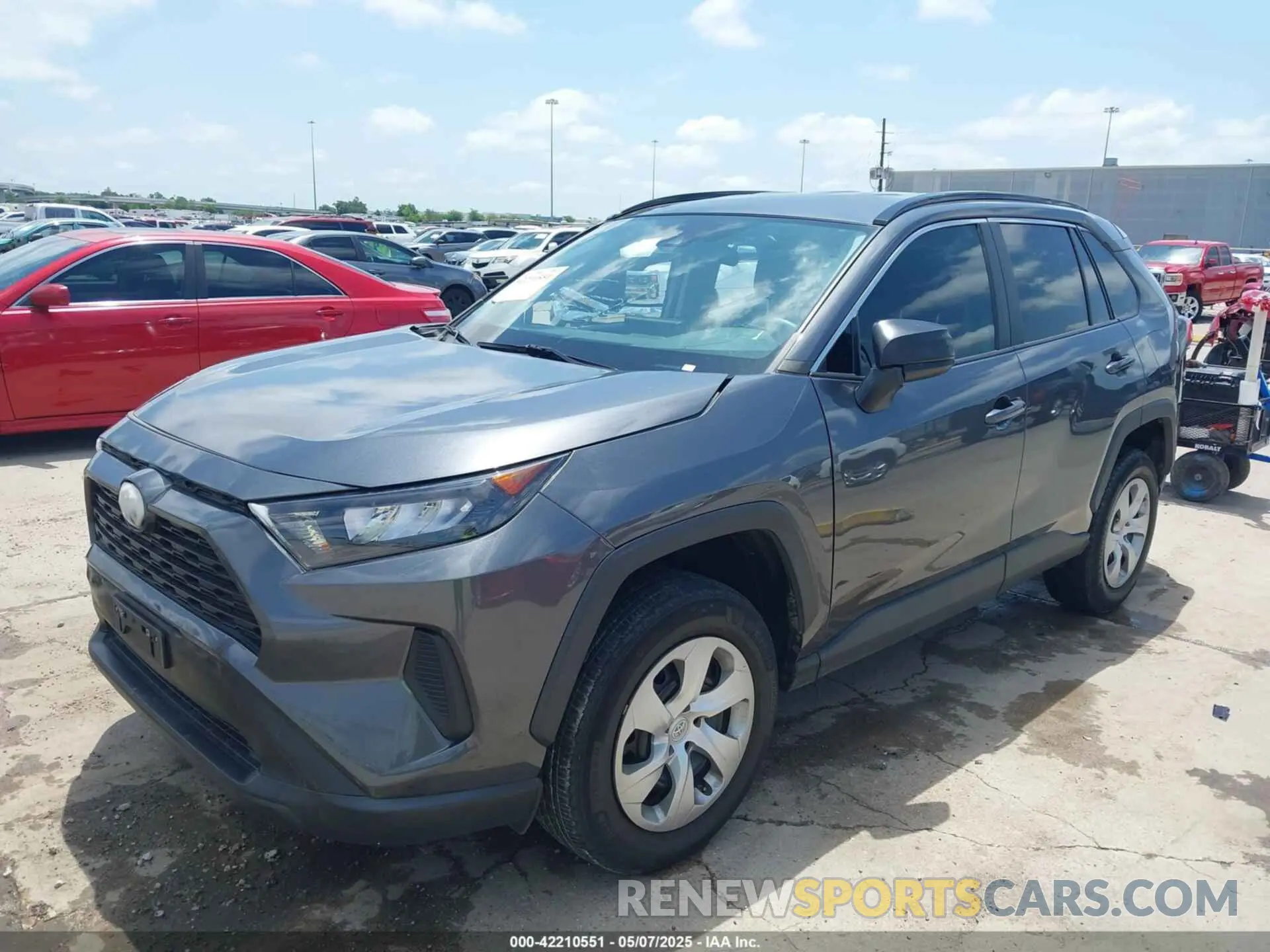 2 Photograph of a damaged car 2T3H1RFV0MC113912 TOYOTA RAV4 2021