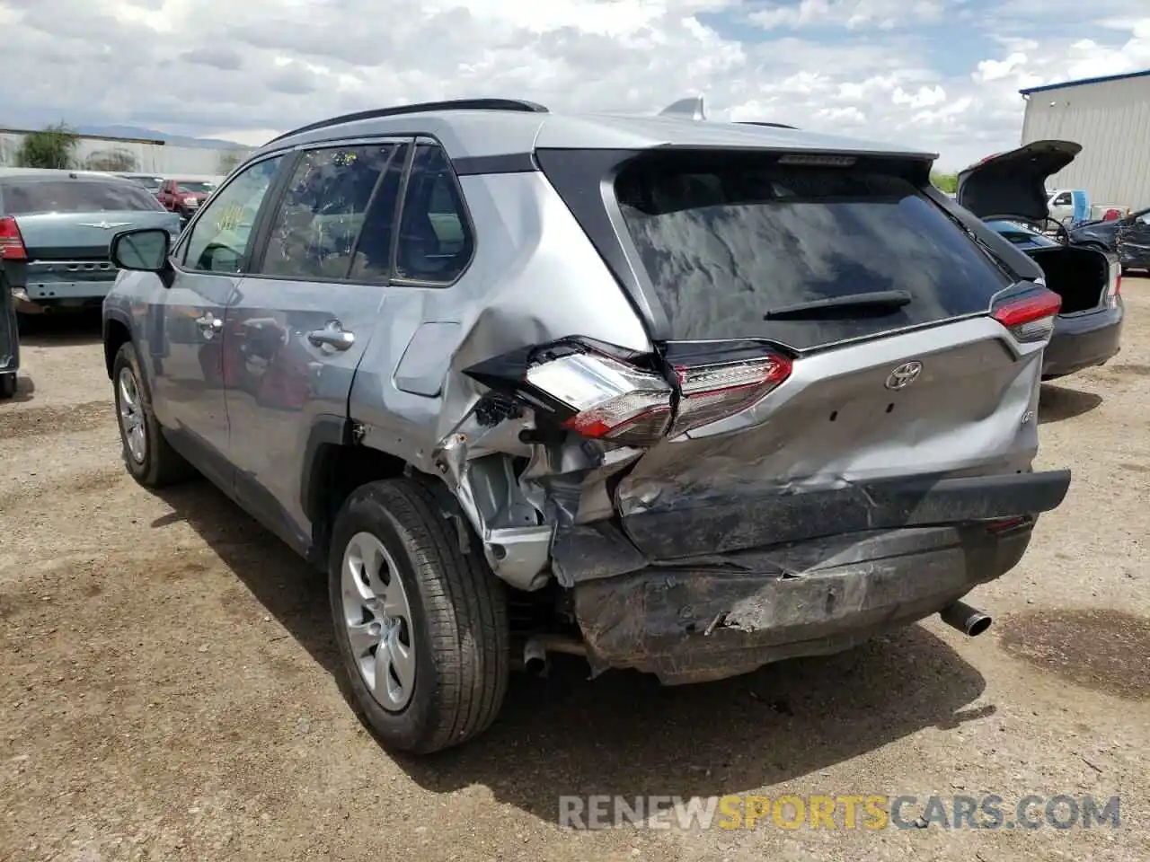 3 Photograph of a damaged car 2T3H1RFV0MC120097 TOYOTA RAV4 2021