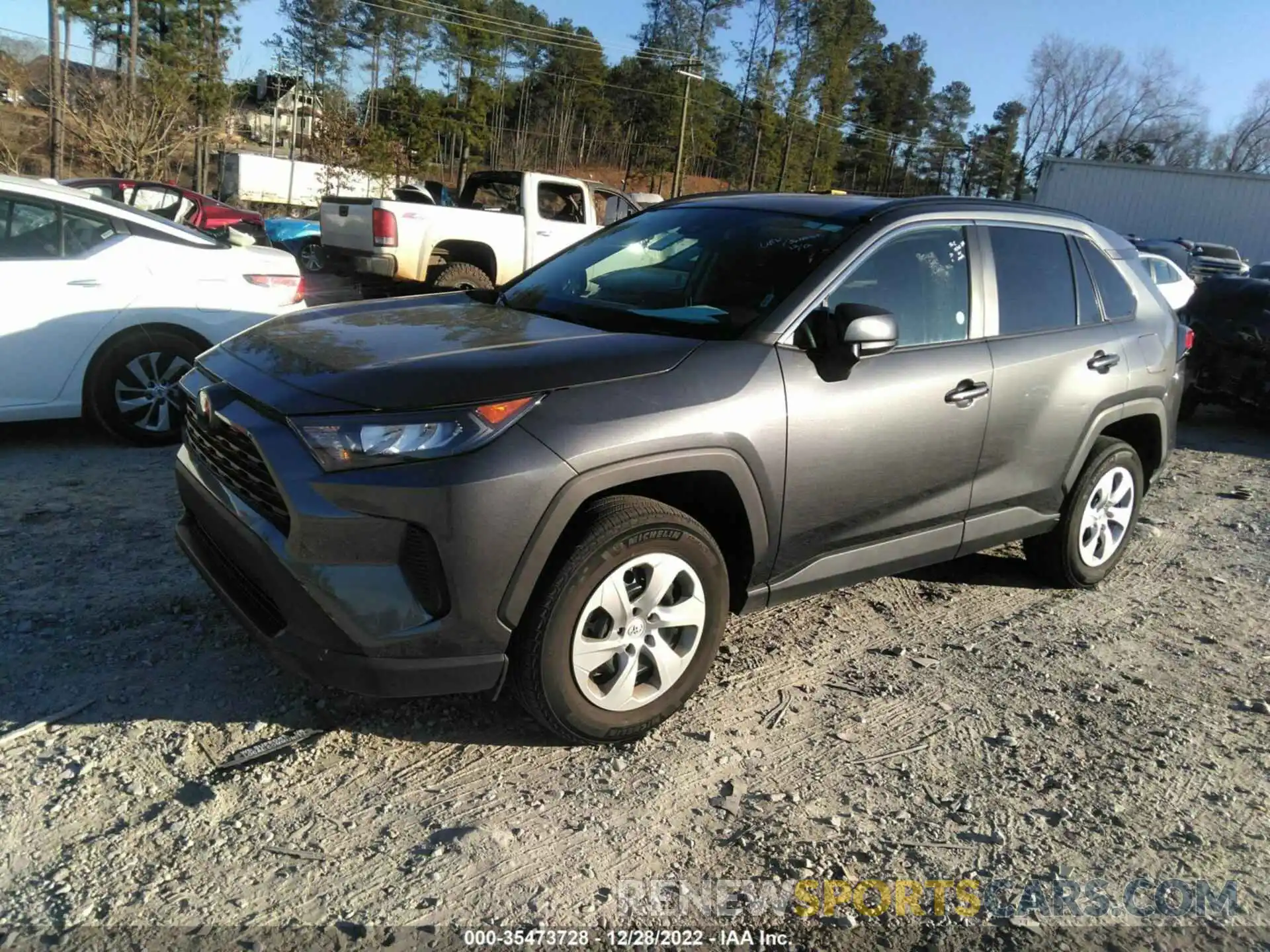 2 Photograph of a damaged car 2T3H1RFV0MC122092 TOYOTA RAV4 2021