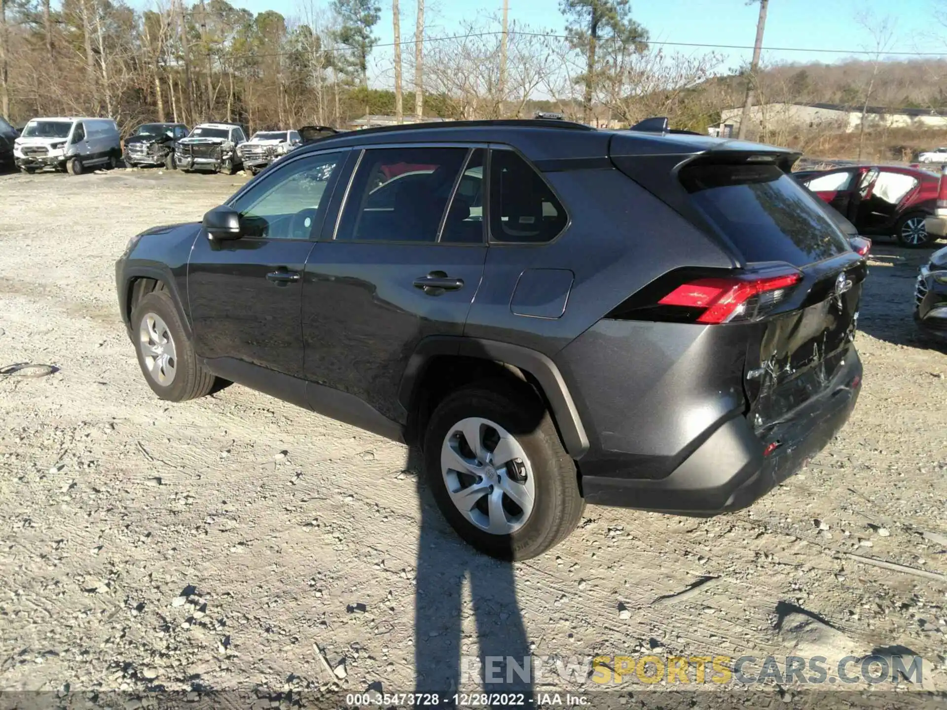 3 Photograph of a damaged car 2T3H1RFV0MC122092 TOYOTA RAV4 2021