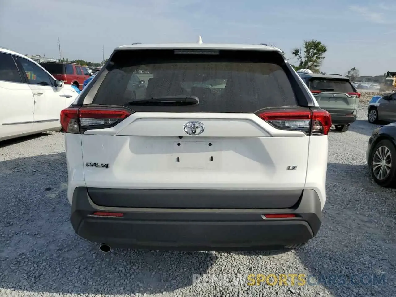 6 Photograph of a damaged car 2T3H1RFV0MC129771 TOYOTA RAV4 2021