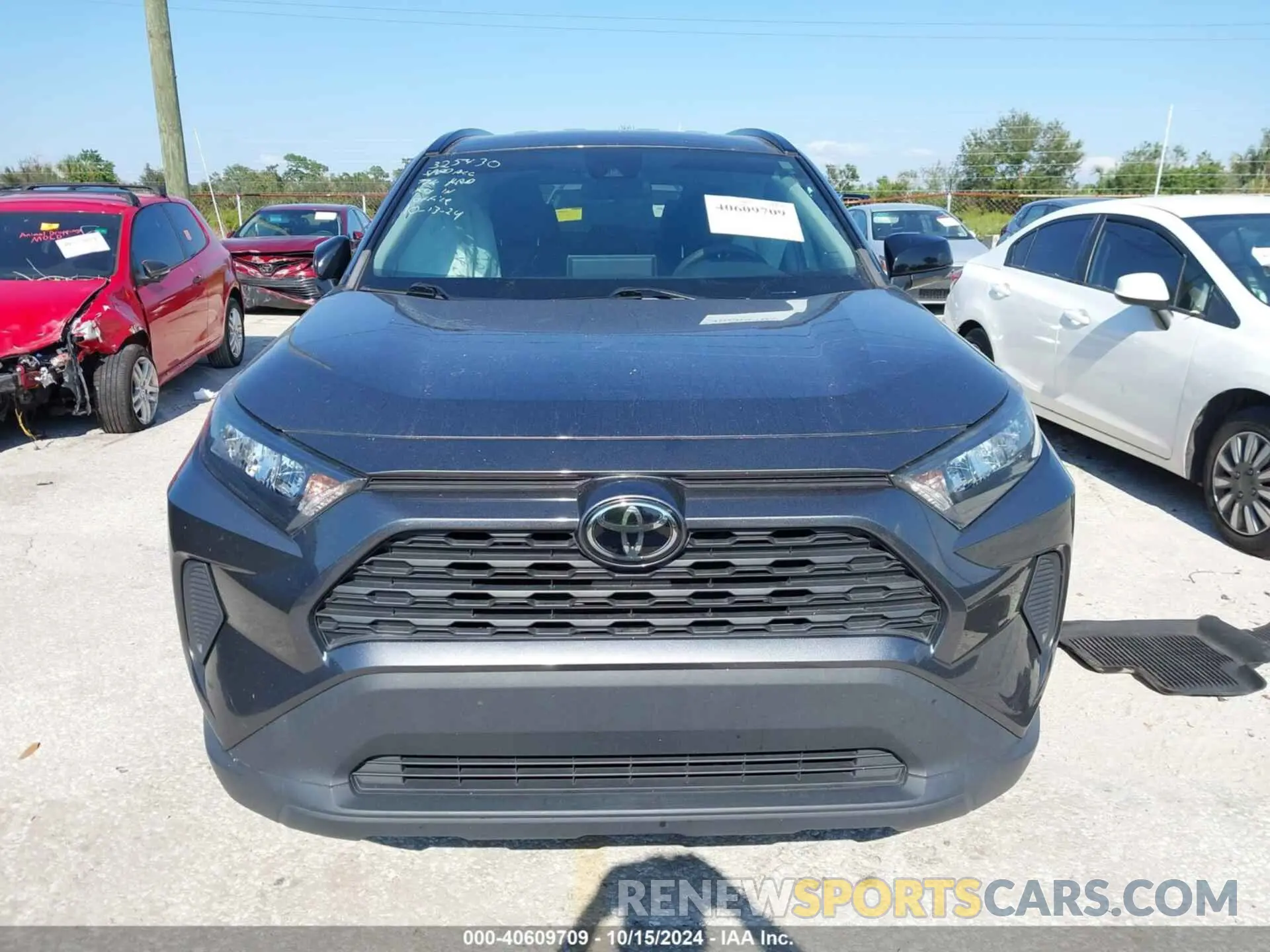12 Photograph of a damaged car 2T3H1RFV0MC147834 TOYOTA RAV4 2021