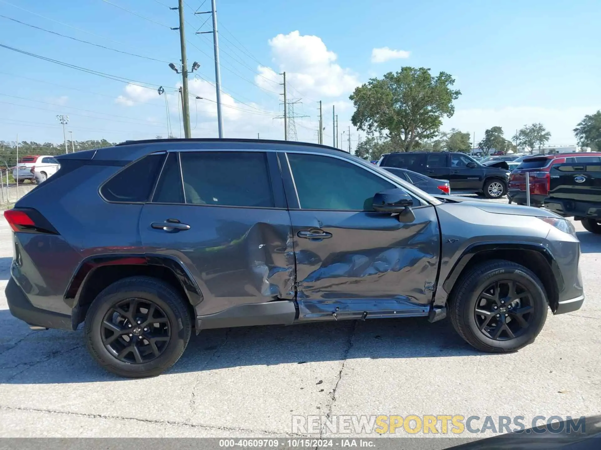 13 Photograph of a damaged car 2T3H1RFV0MC147834 TOYOTA RAV4 2021