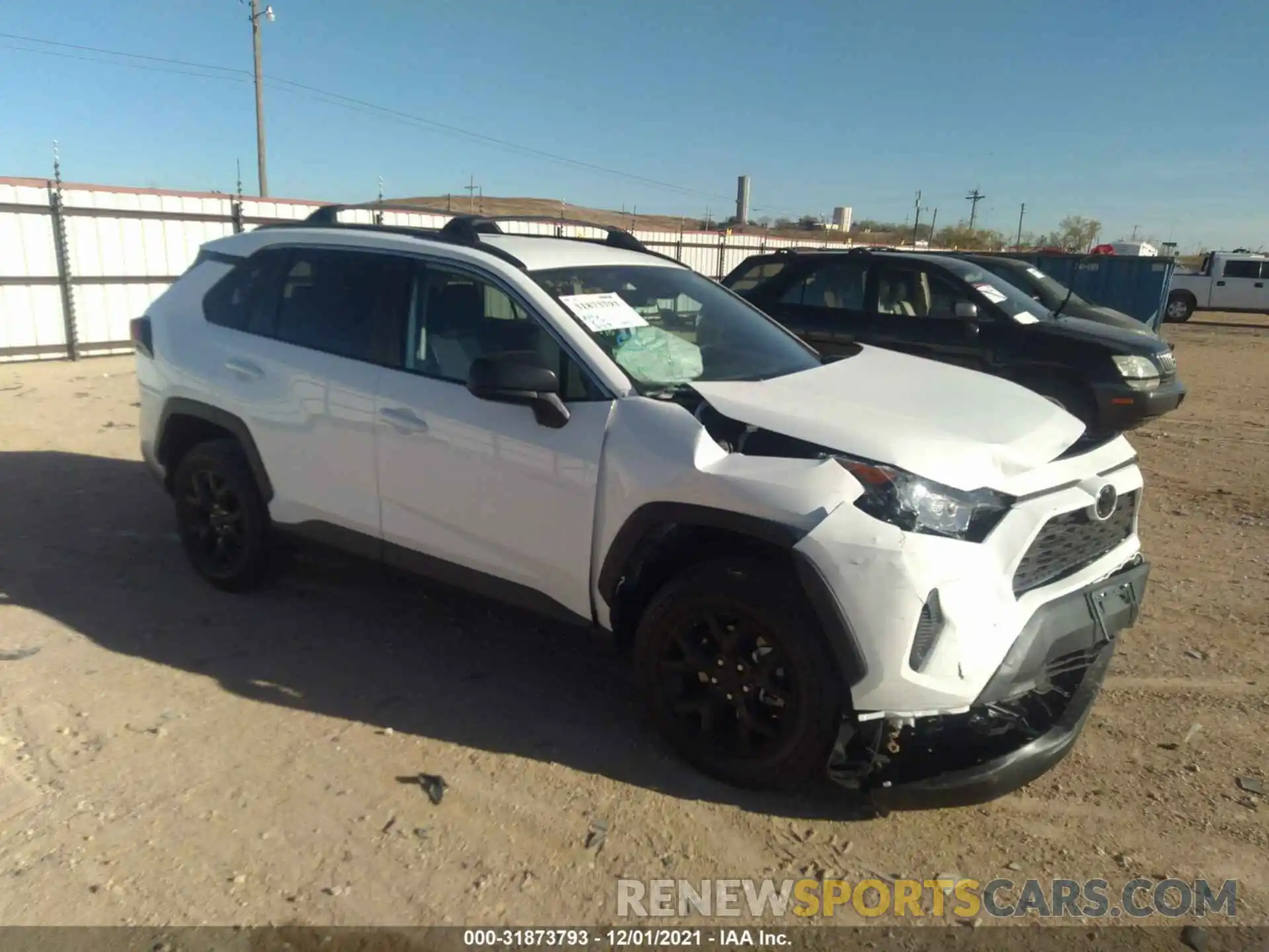 1 Photograph of a damaged car 2T3H1RFV0MC163354 TOYOTA RAV4 2021