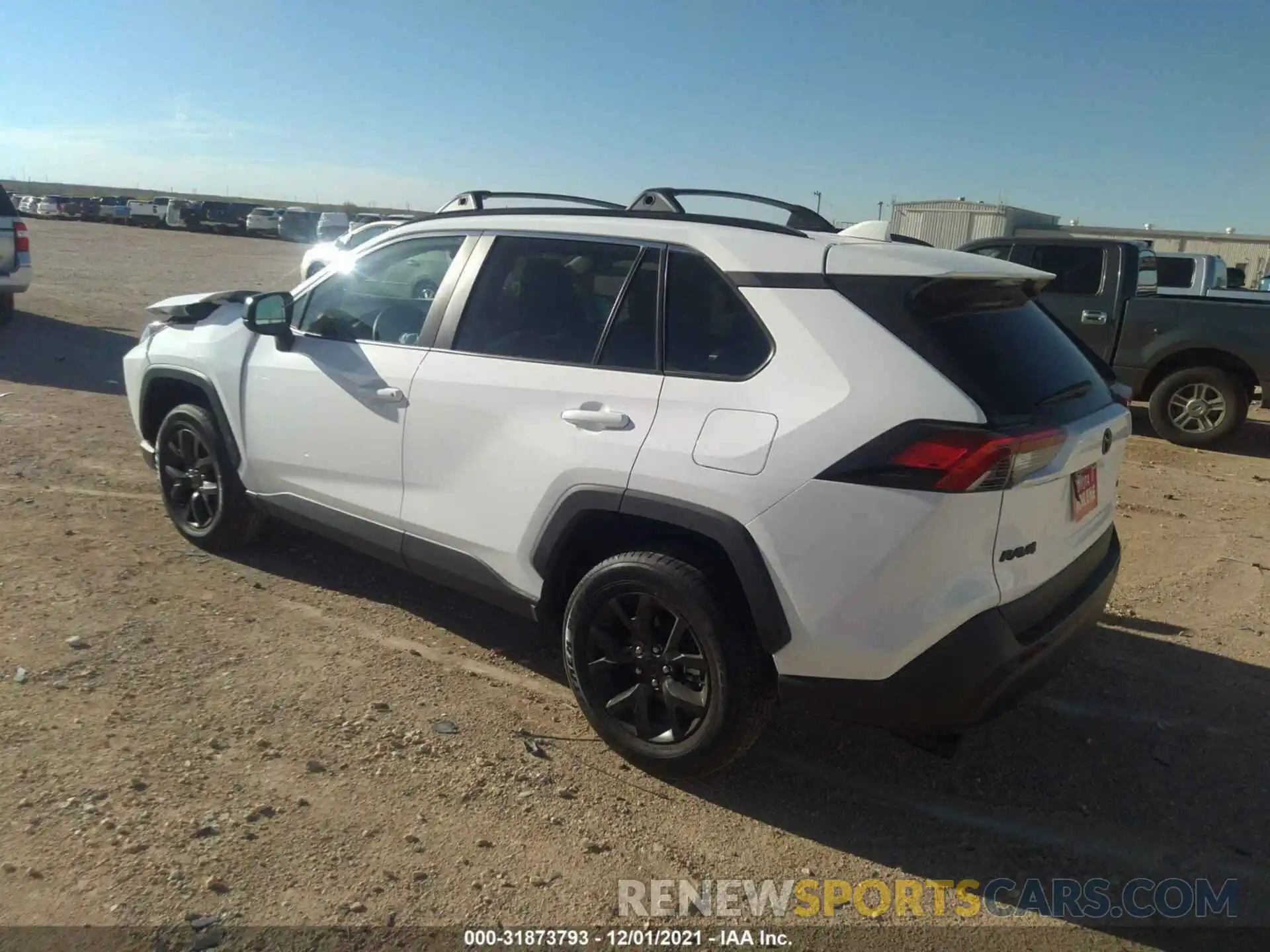 3 Photograph of a damaged car 2T3H1RFV0MC163354 TOYOTA RAV4 2021