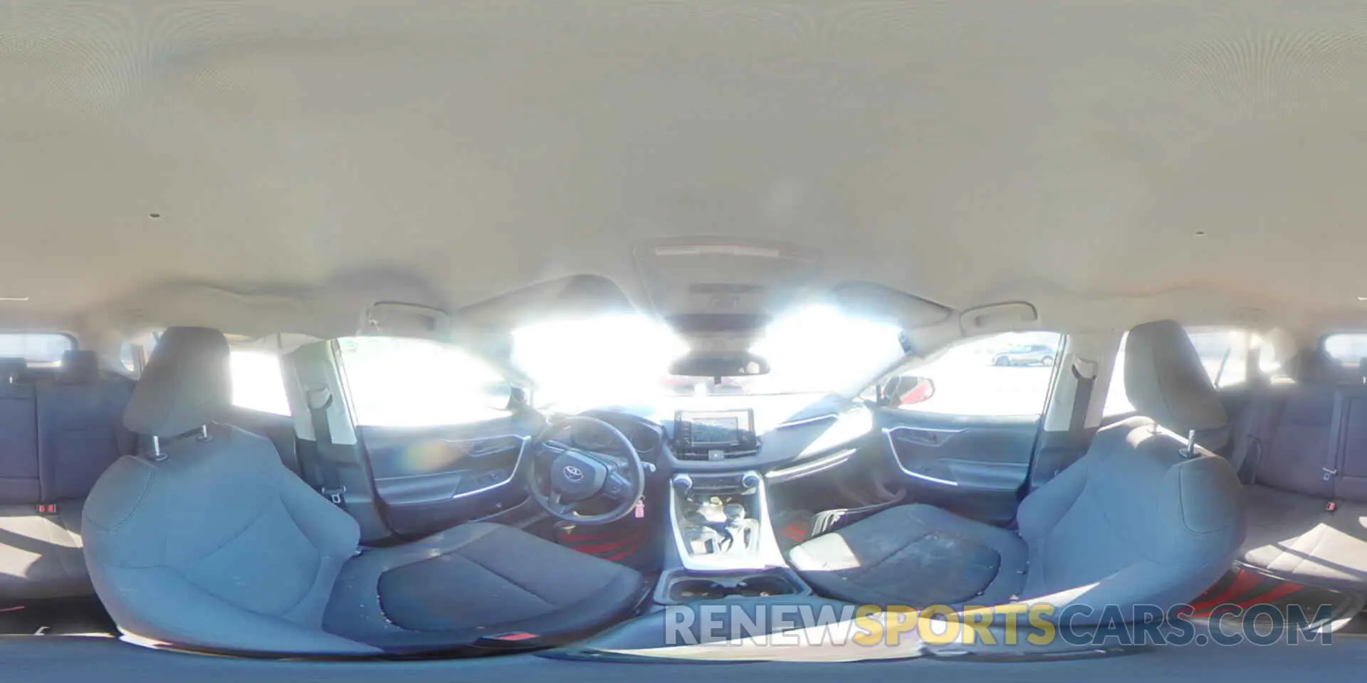 14 Photograph of a damaged car 2T3H1RFV0MW130658 TOYOTA RAV4 2021