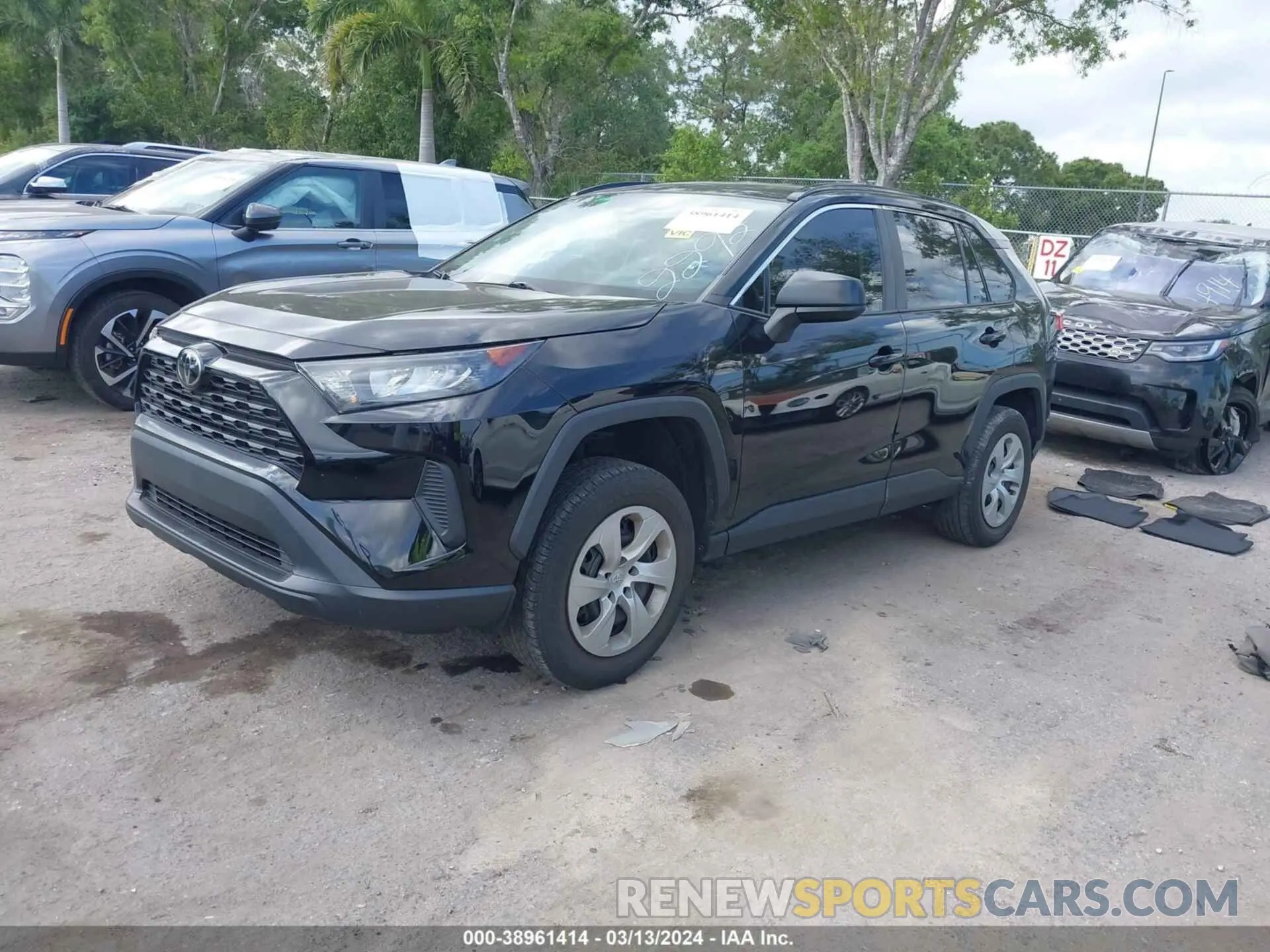 2 Photograph of a damaged car 2T3H1RFV0MW142292 TOYOTA RAV4 2021