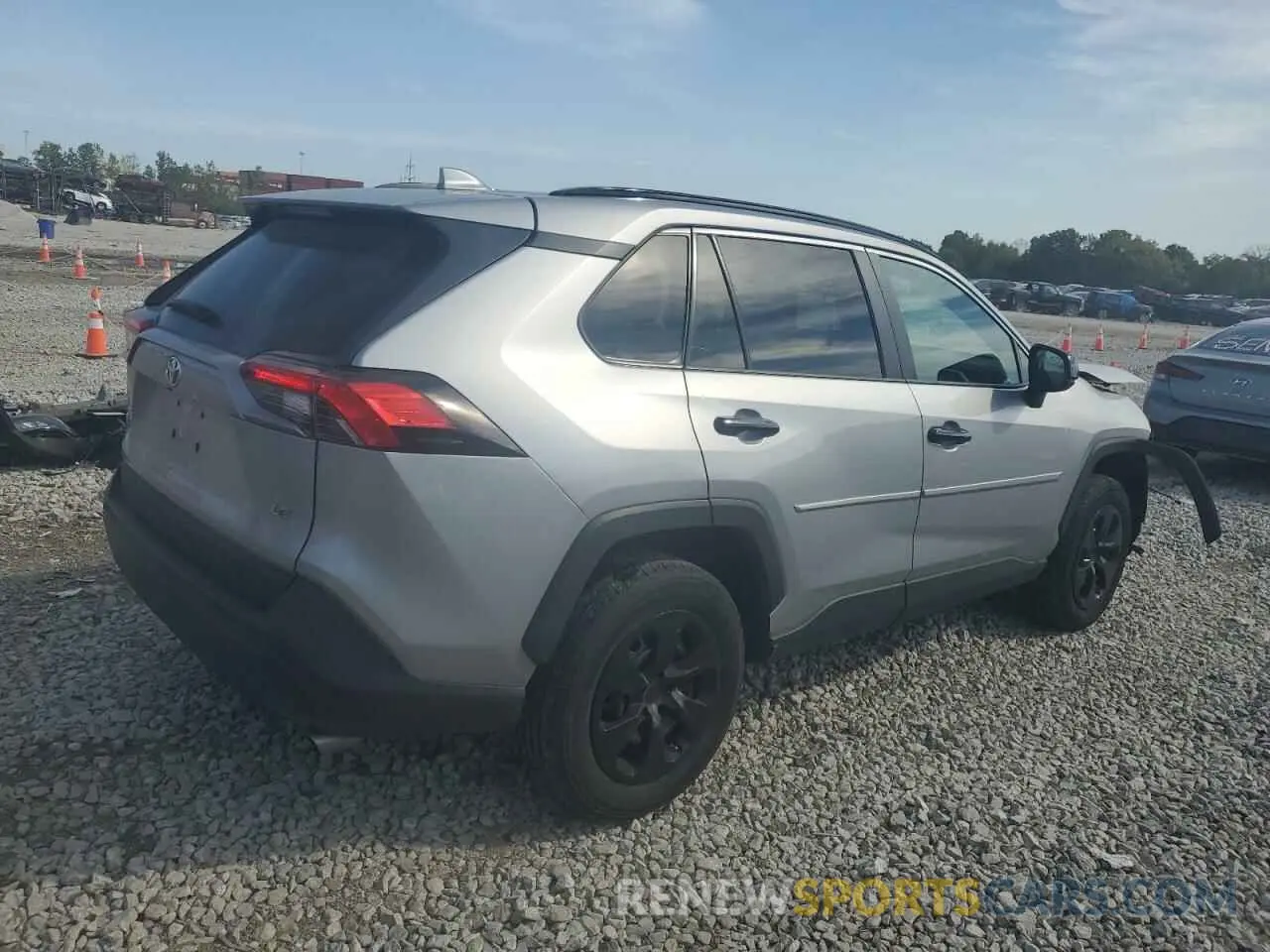 3 Photograph of a damaged car 2T3H1RFV0MW148206 TOYOTA RAV4 2021
