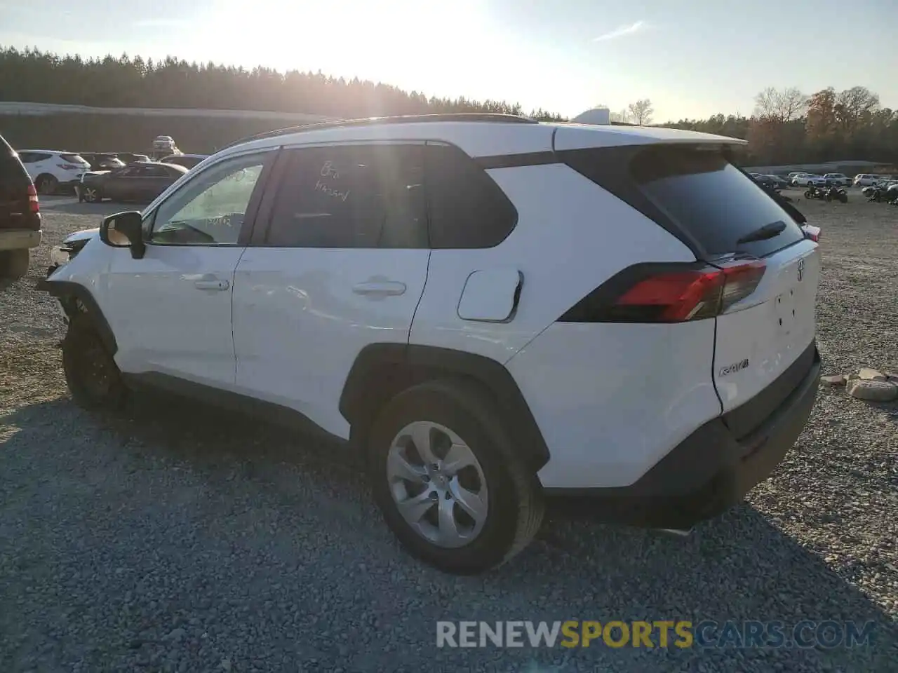 2 Photograph of a damaged car 2T3H1RFV0MW150442 TOYOTA RAV4 2021