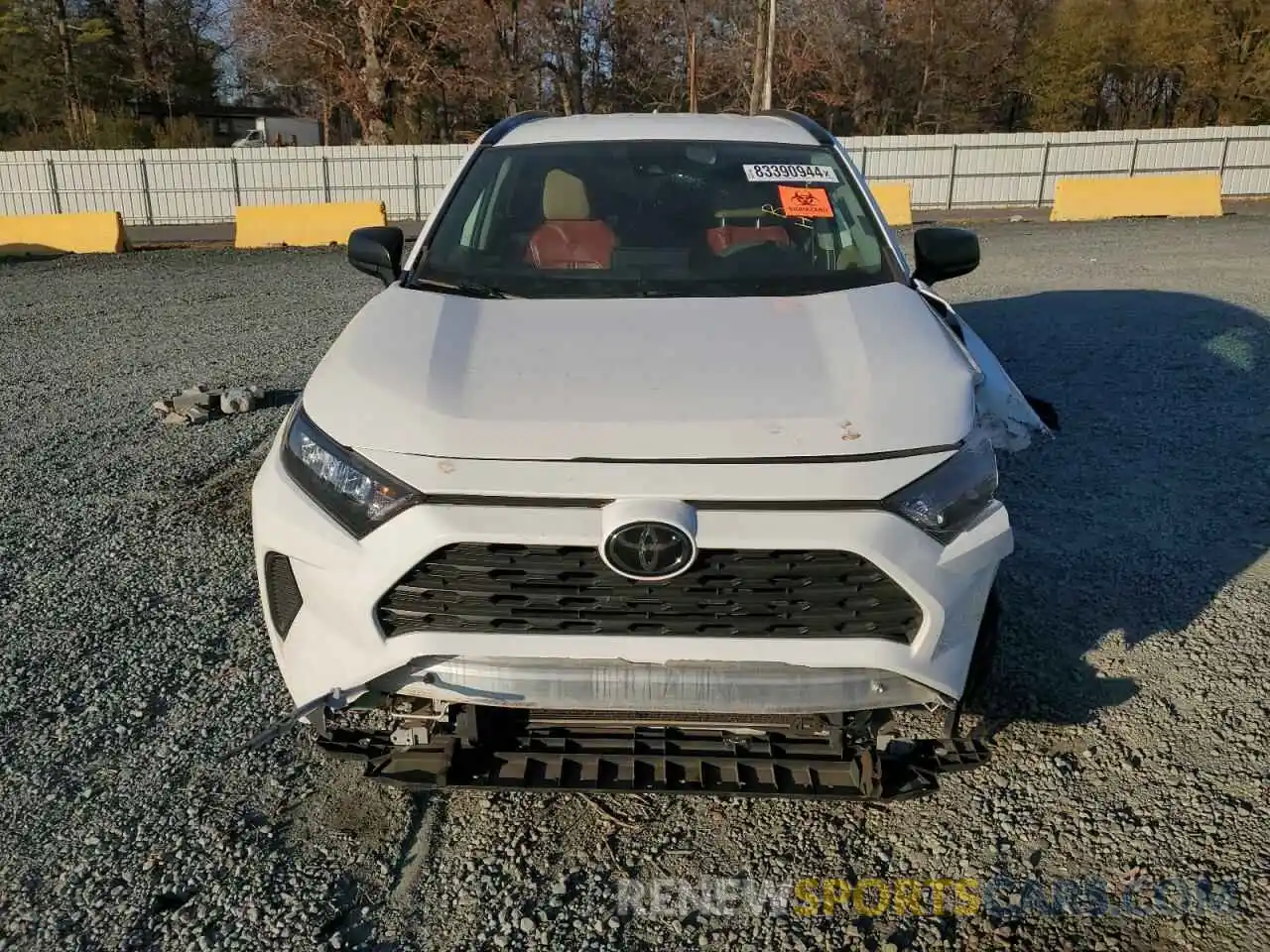 5 Photograph of a damaged car 2T3H1RFV0MW150442 TOYOTA RAV4 2021