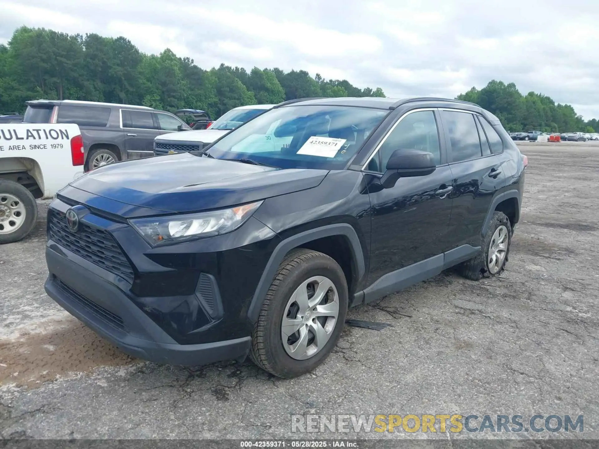2 Photograph of a damaged car 2T3H1RFV1MC105561 TOYOTA RAV4 2021
