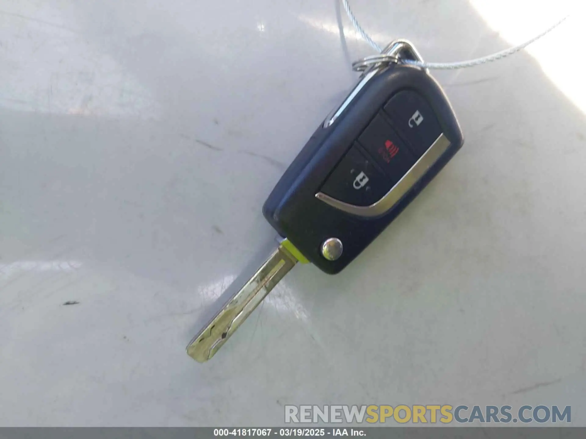 11 Photograph of a damaged car 2T3H1RFV1MC109898 TOYOTA RAV4 2021