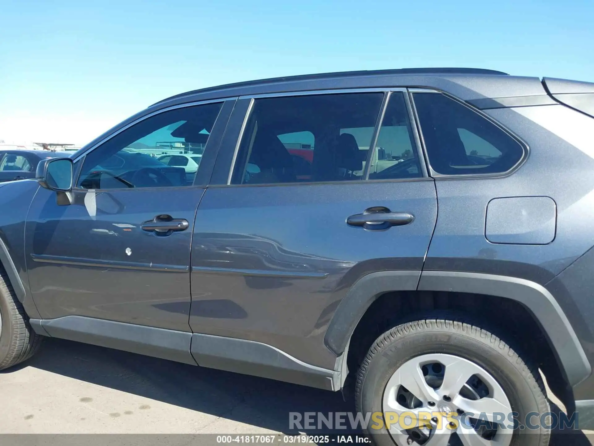 15 Photograph of a damaged car 2T3H1RFV1MC109898 TOYOTA RAV4 2021