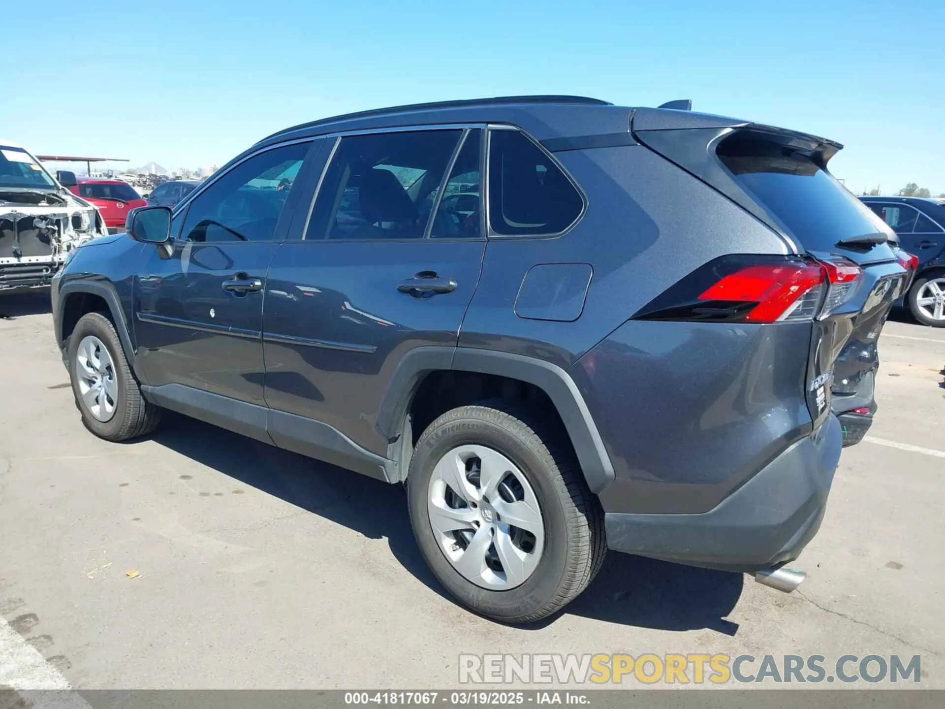 3 Photograph of a damaged car 2T3H1RFV1MC109898 TOYOTA RAV4 2021