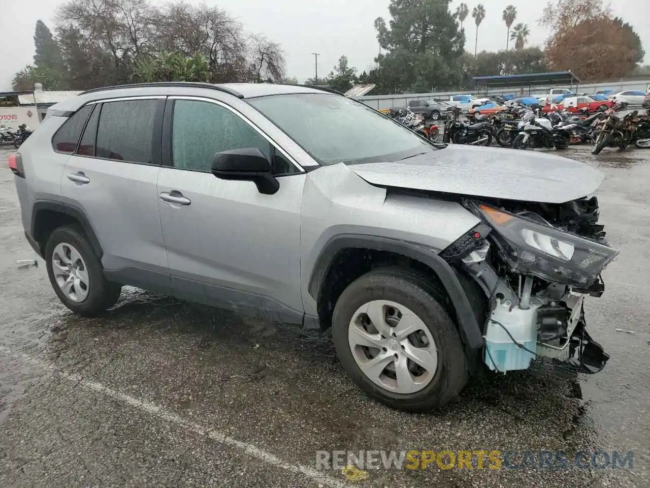 4 Photograph of a damaged car 2T3H1RFV1MC120917 TOYOTA RAV4 2021