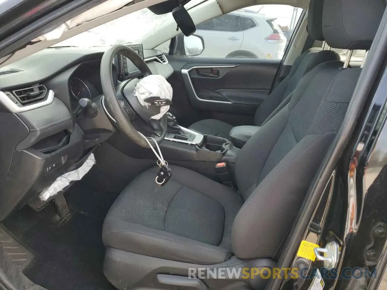 7 Photograph of a damaged car 2T3H1RFV1MC129679 TOYOTA RAV4 2021